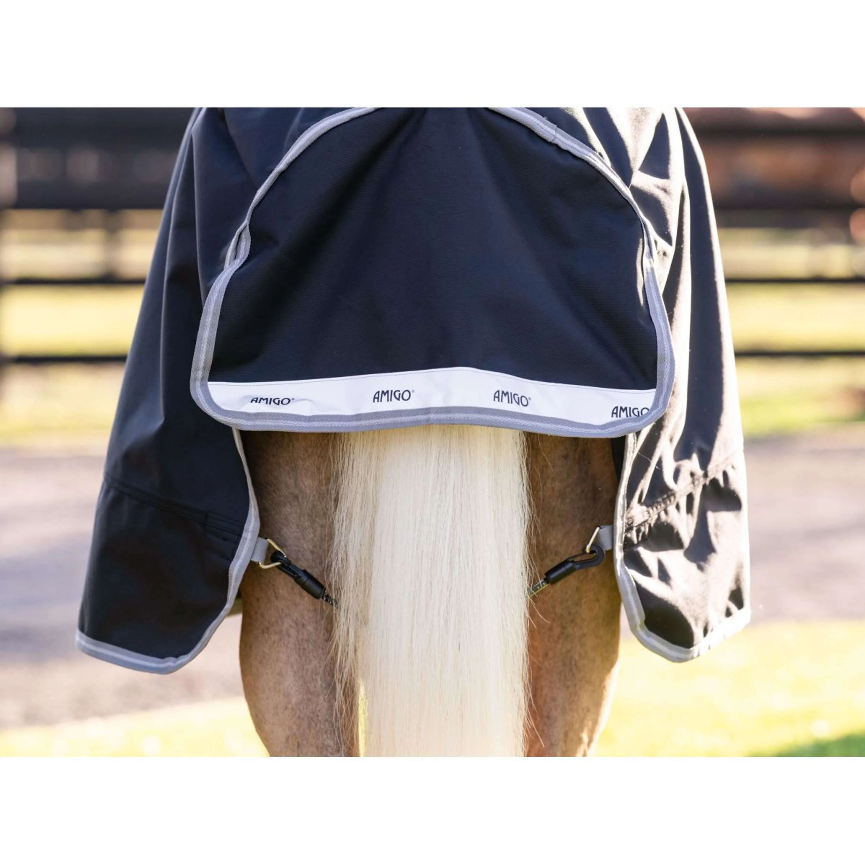 Amigo Chemise Turnout 1200D Pony 50g Noir/Gris Titane/Argent - Image 4