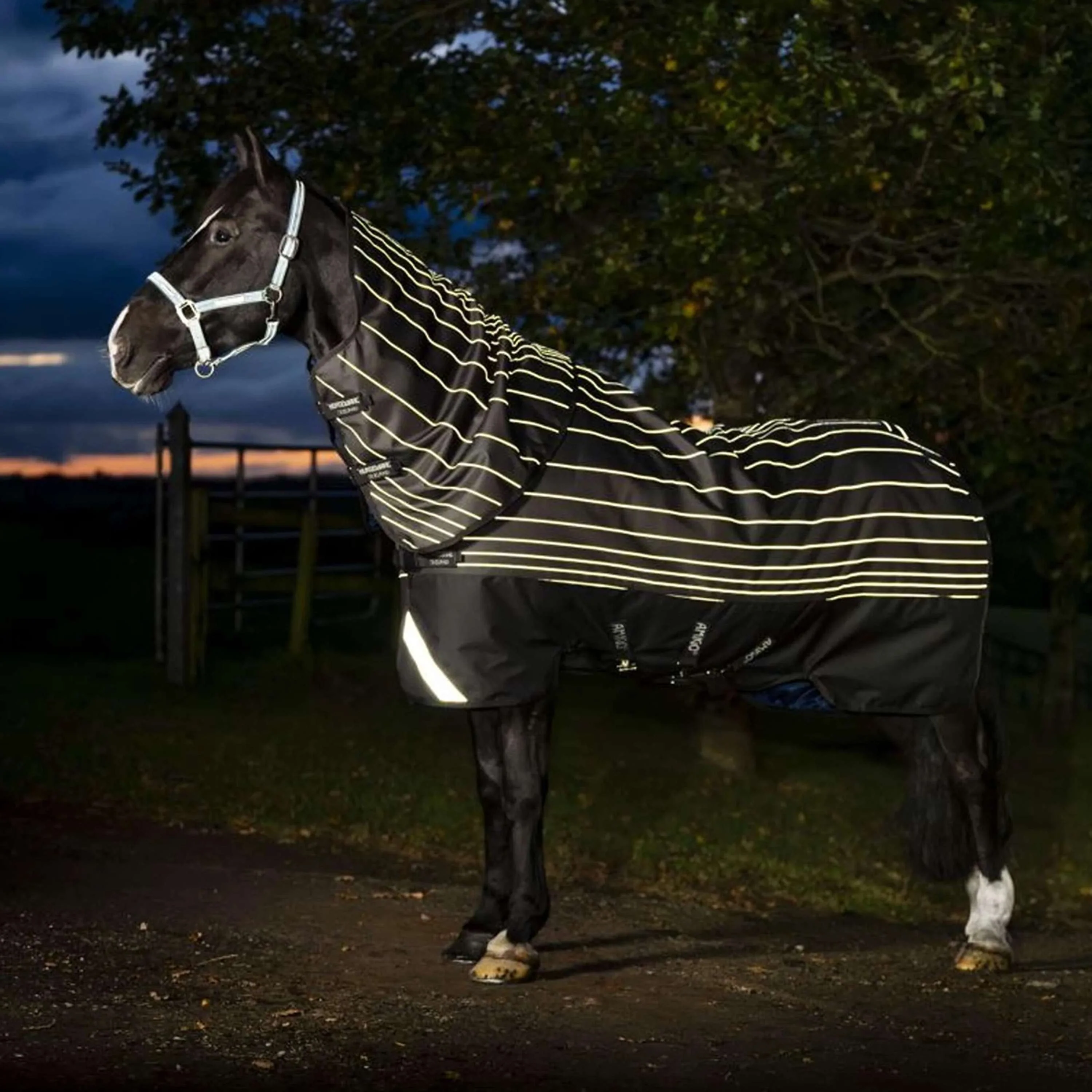 Amigo Turnout Rug FieldSafe Reflectech Plus 1200D 0g Black/Reflective/Black - Image 8