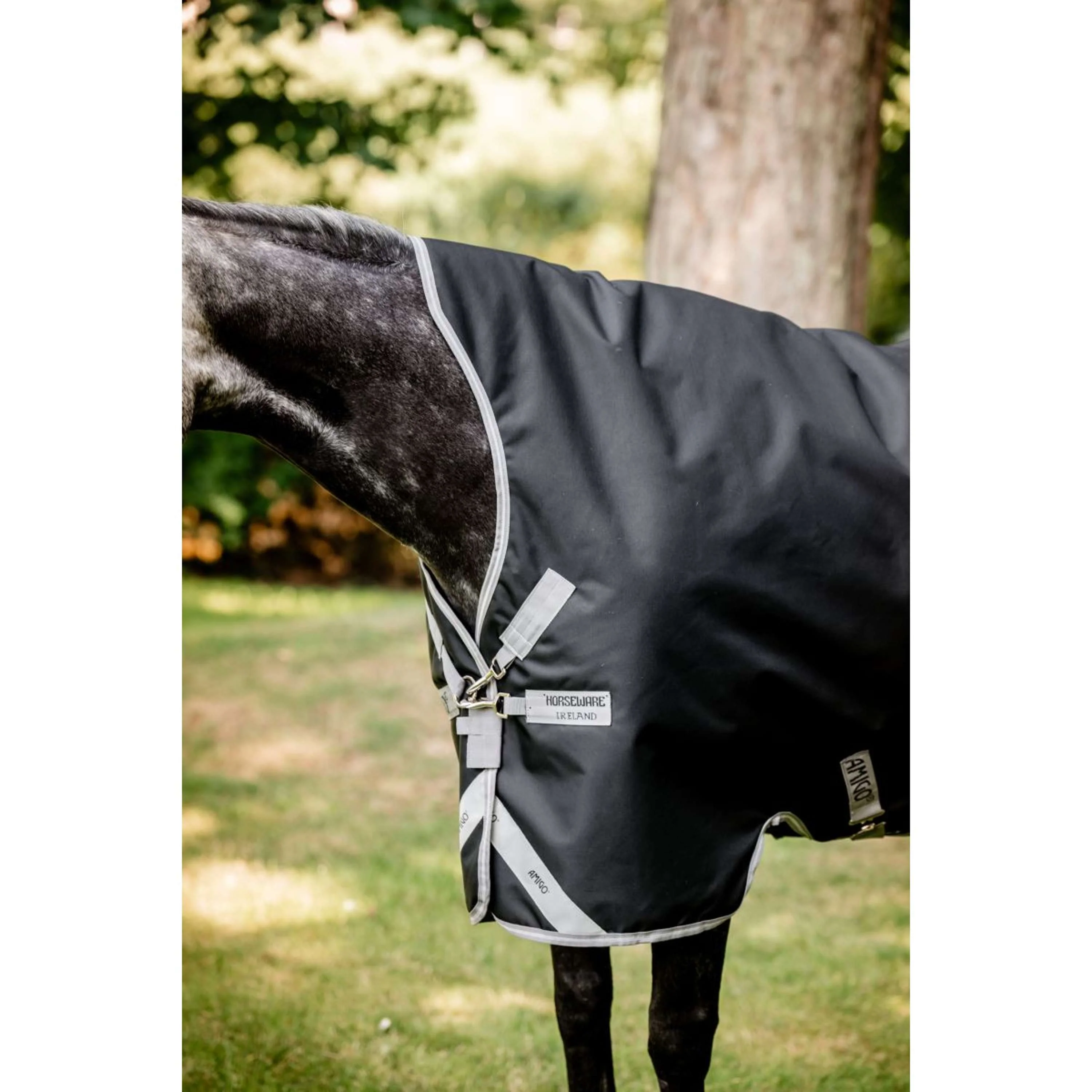 Amigo Wug Turnout 1200D 150g Black/Titanium Grey/Silver - Image 2