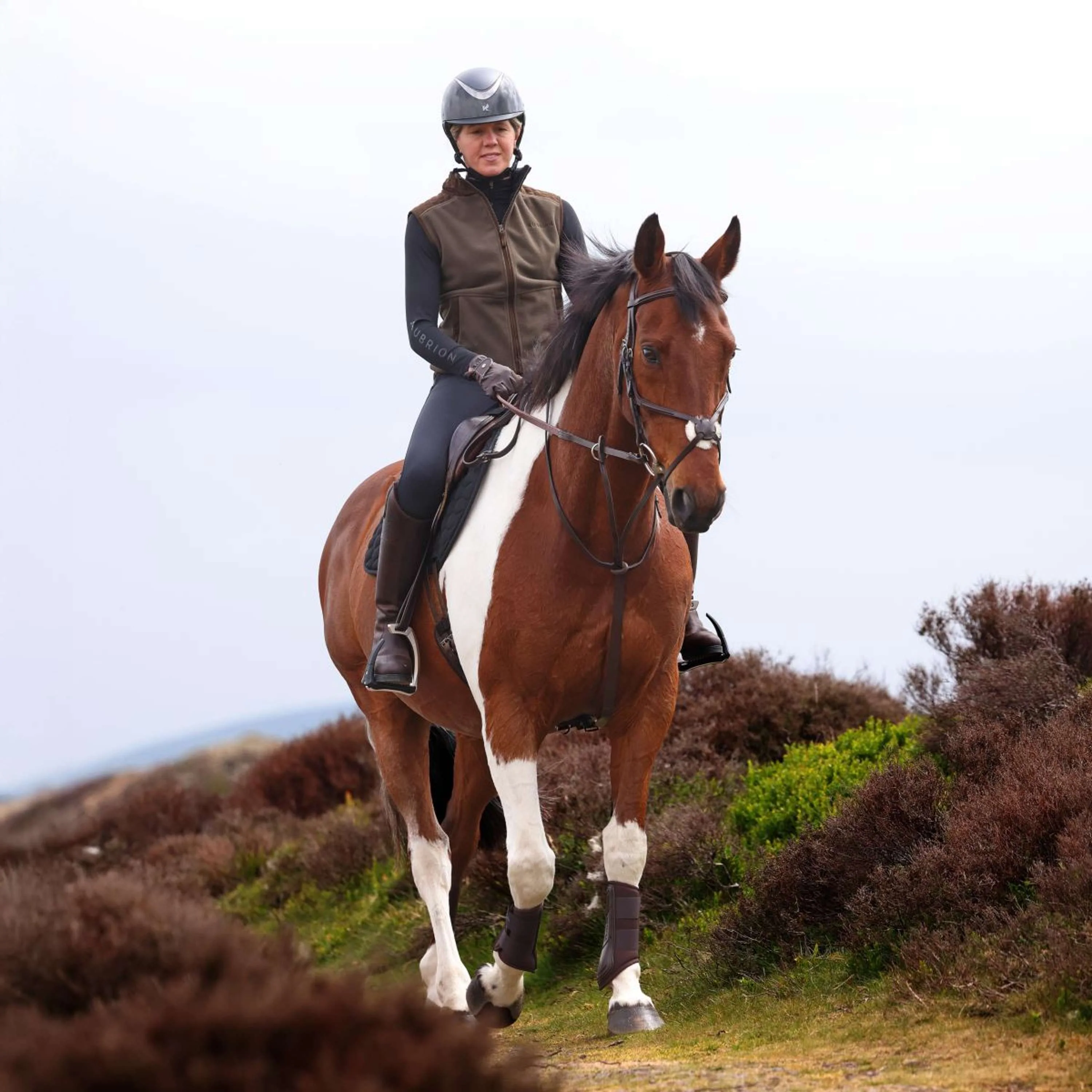 Aubrion by Shires Bodychauffant Heritage Fleece Olive foncé - Image 15