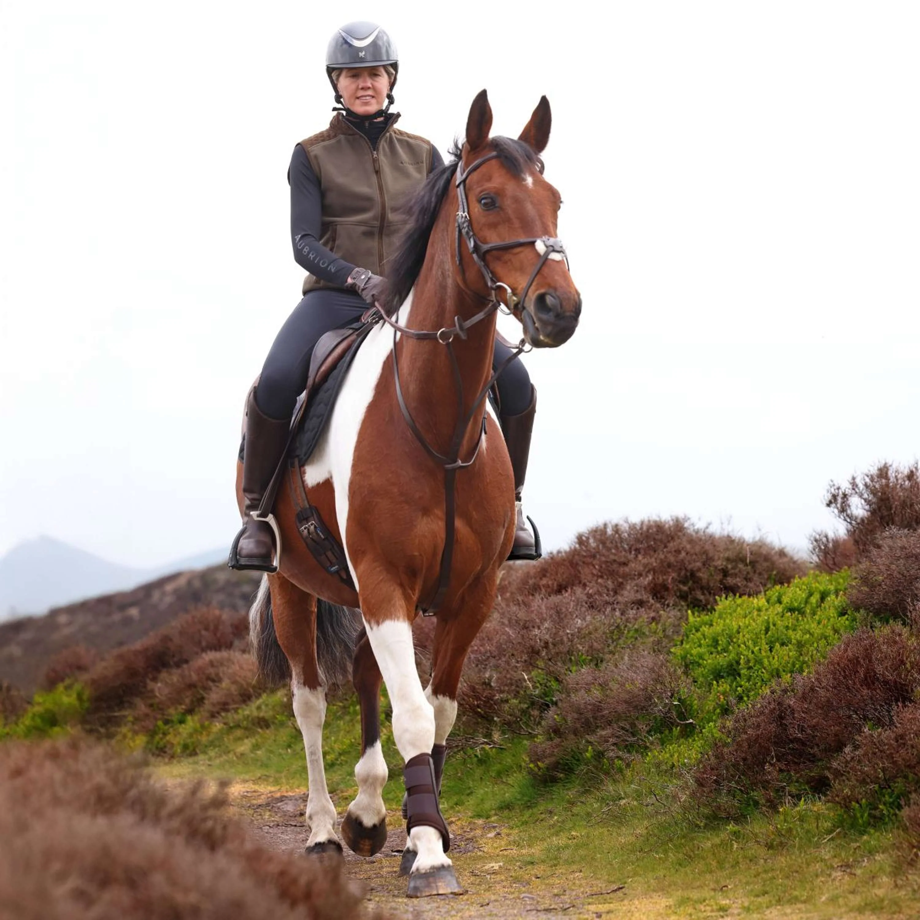 Aubrion by Shires Bodychauffant Heritage Fleece Olive foncé - Image 16