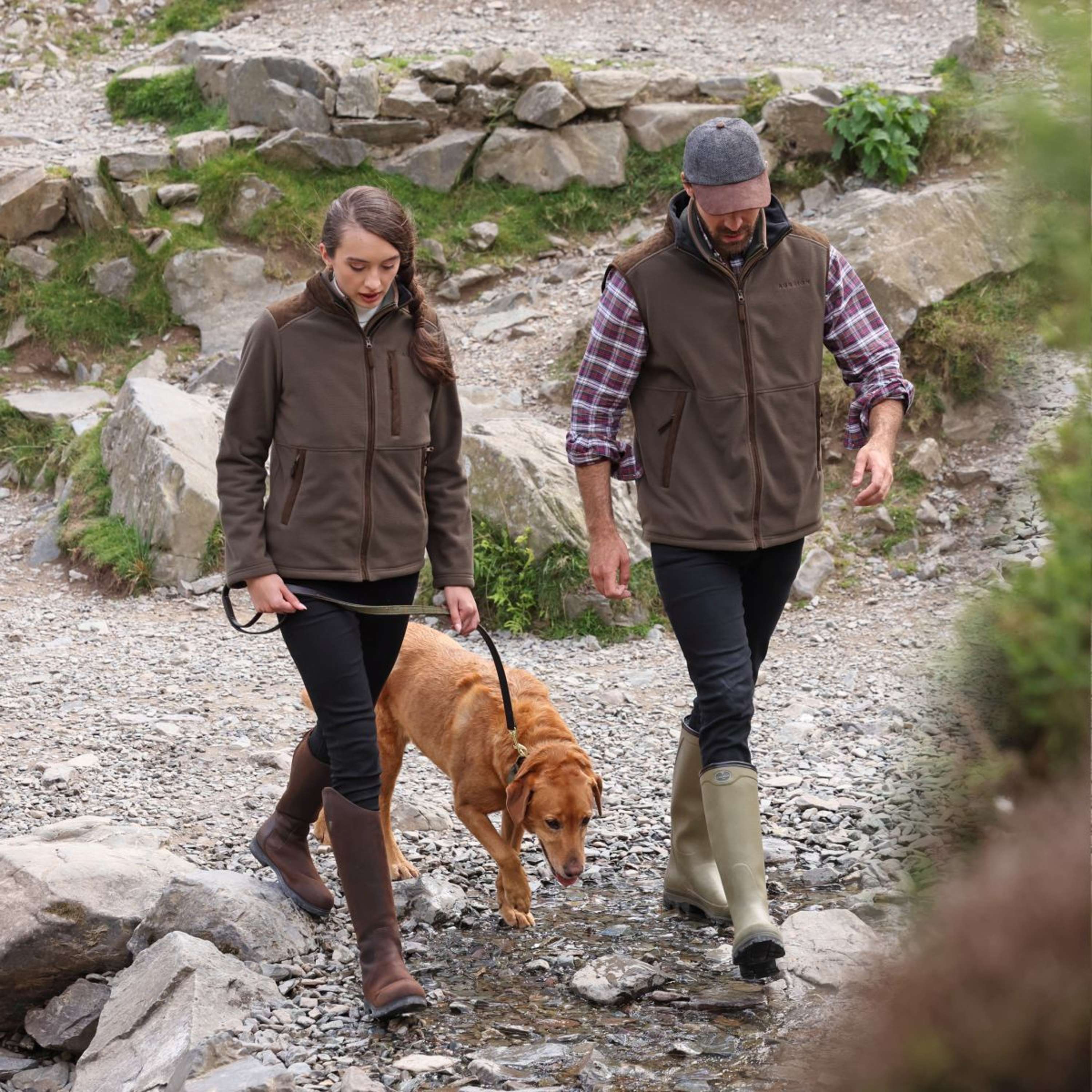 Aubrion by Shires Veste Heritage Fleece Olive foncé - Image 57