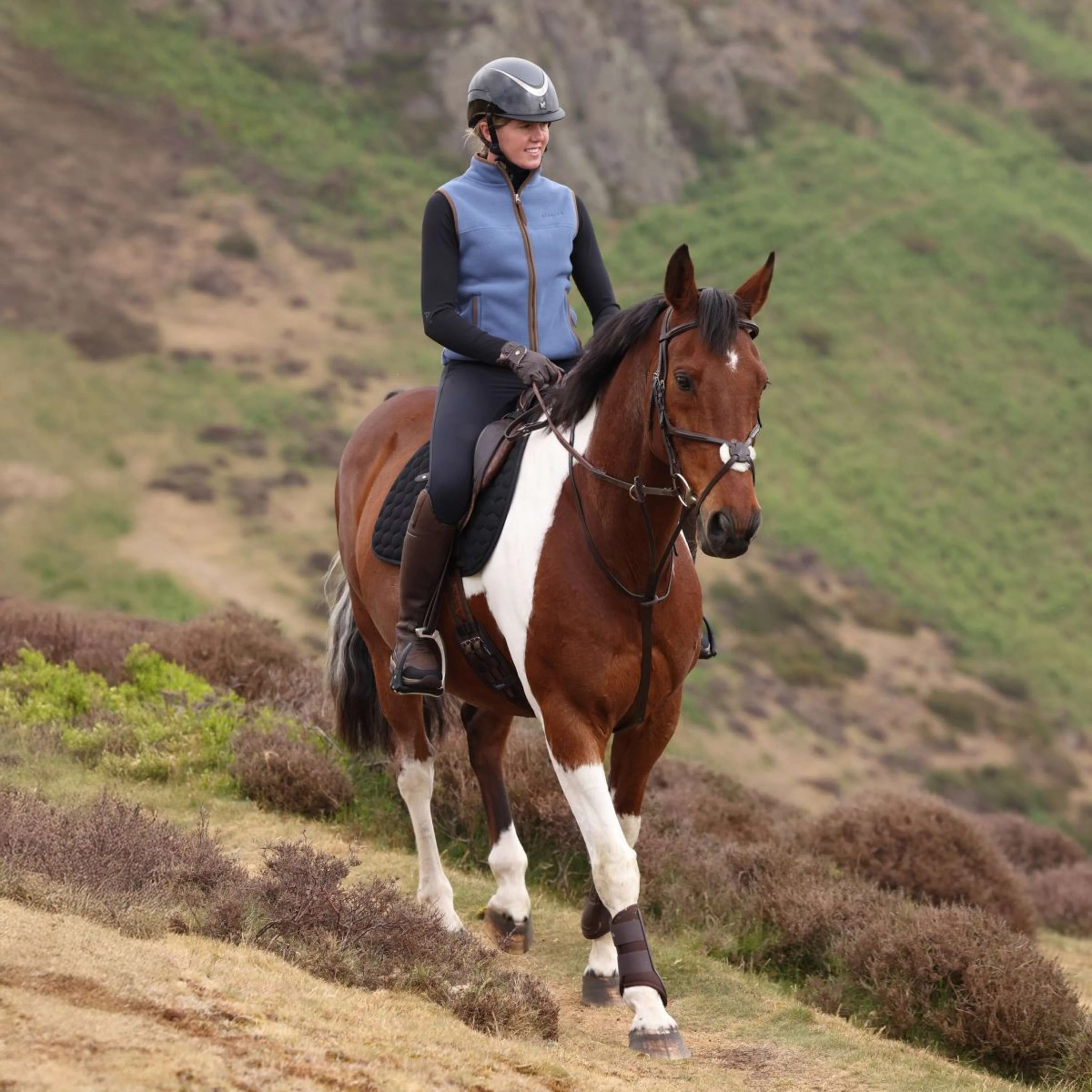 Aubrion by Shires Bodychauffant Original Fleece Bleu - Image 4