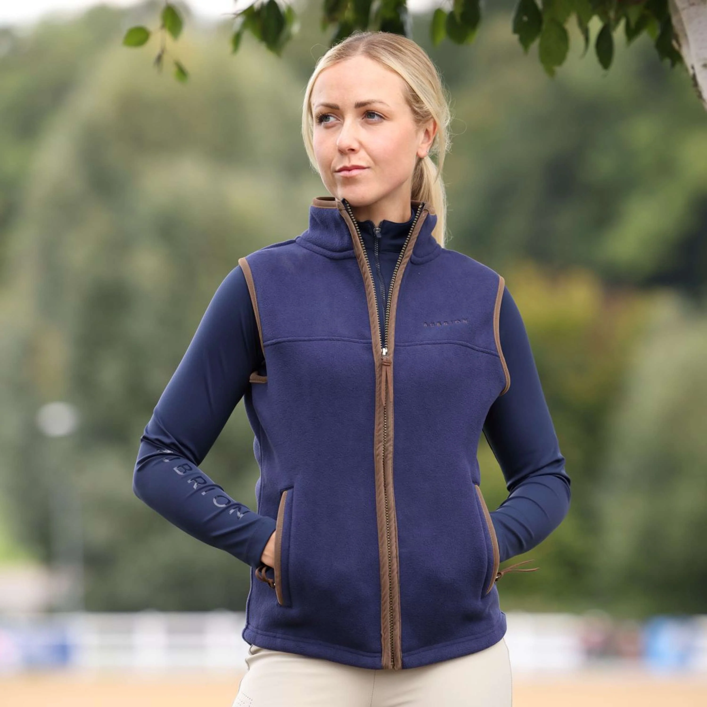 Aubrion by Shires Bodychauffant Original Fleece Marin - Image 3