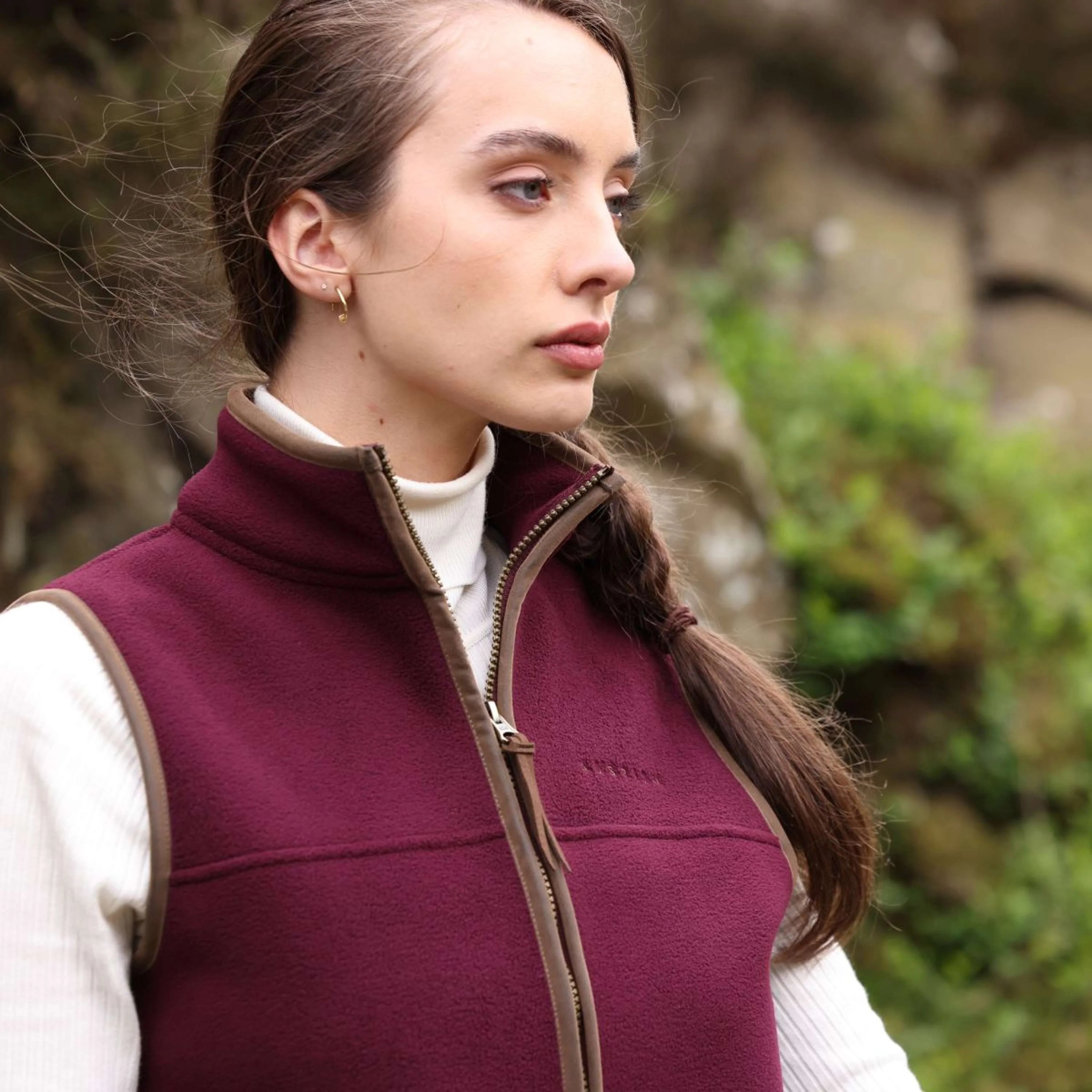 Aubrion by Shires Bodychauffant Original Fleece Maroon Red - Image 3