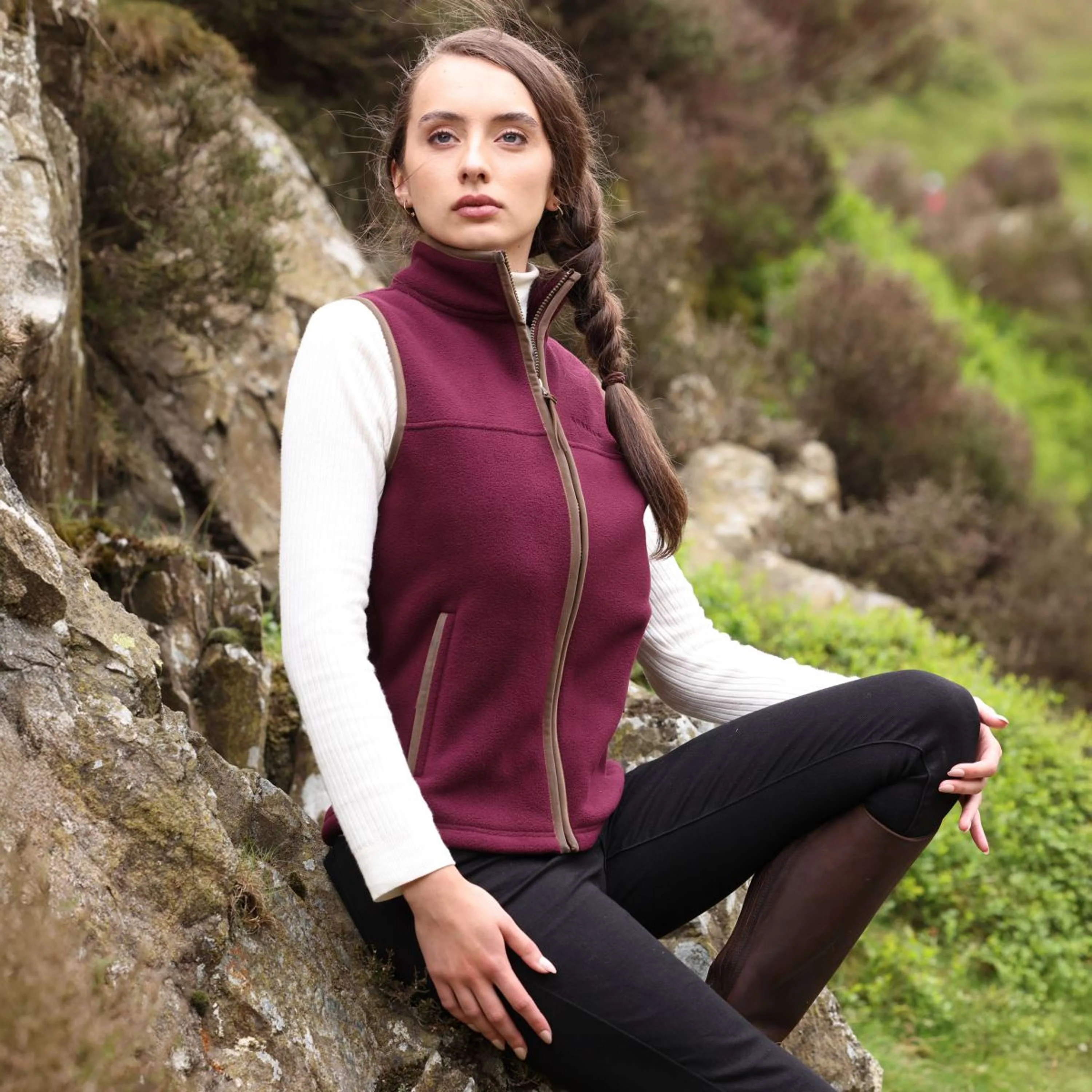 Aubrion by Shires Bodychauffant Original Fleece Maroon Red - Image 5