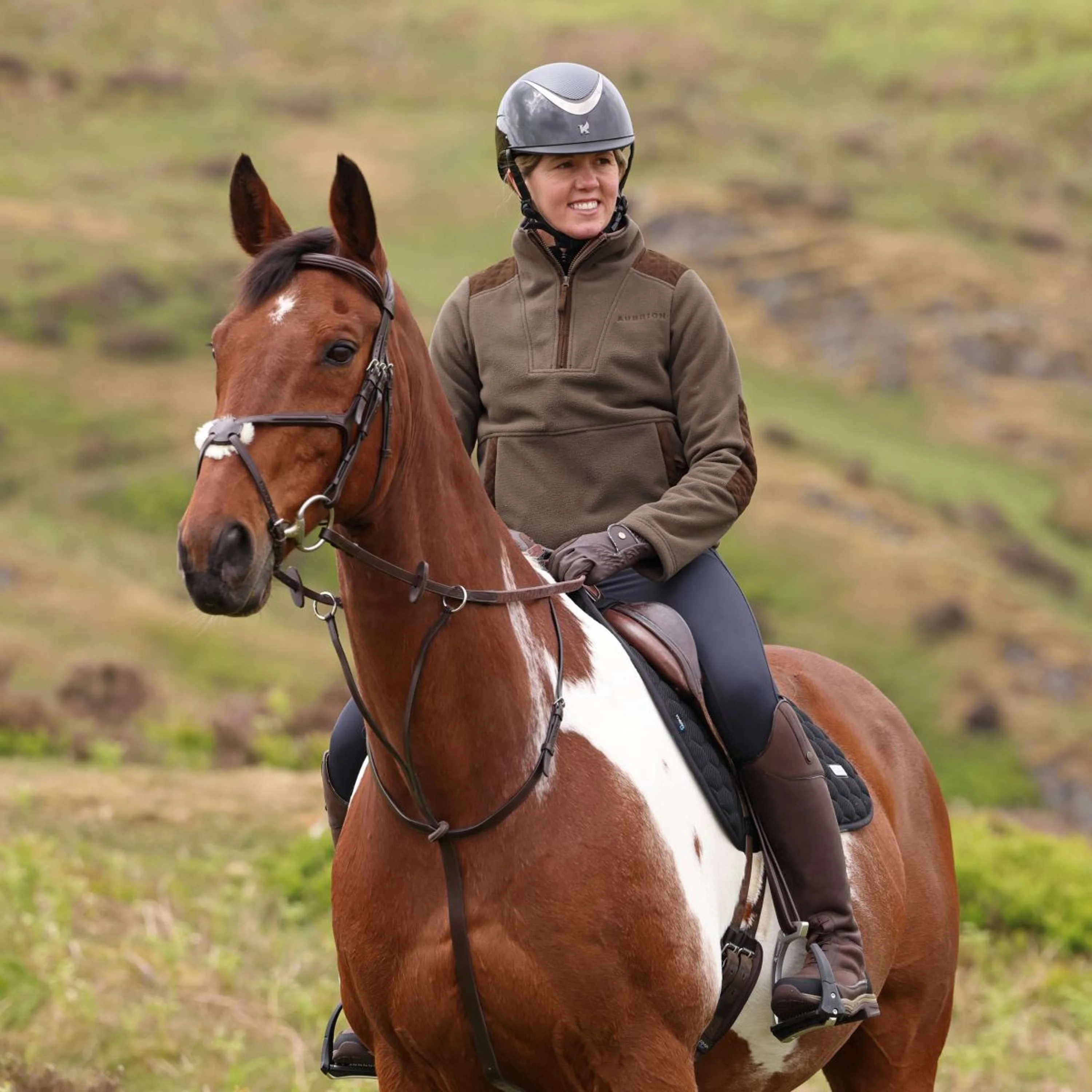 Aubrion by Shires Pull Heritage Fleece Olive foncé - Image 15