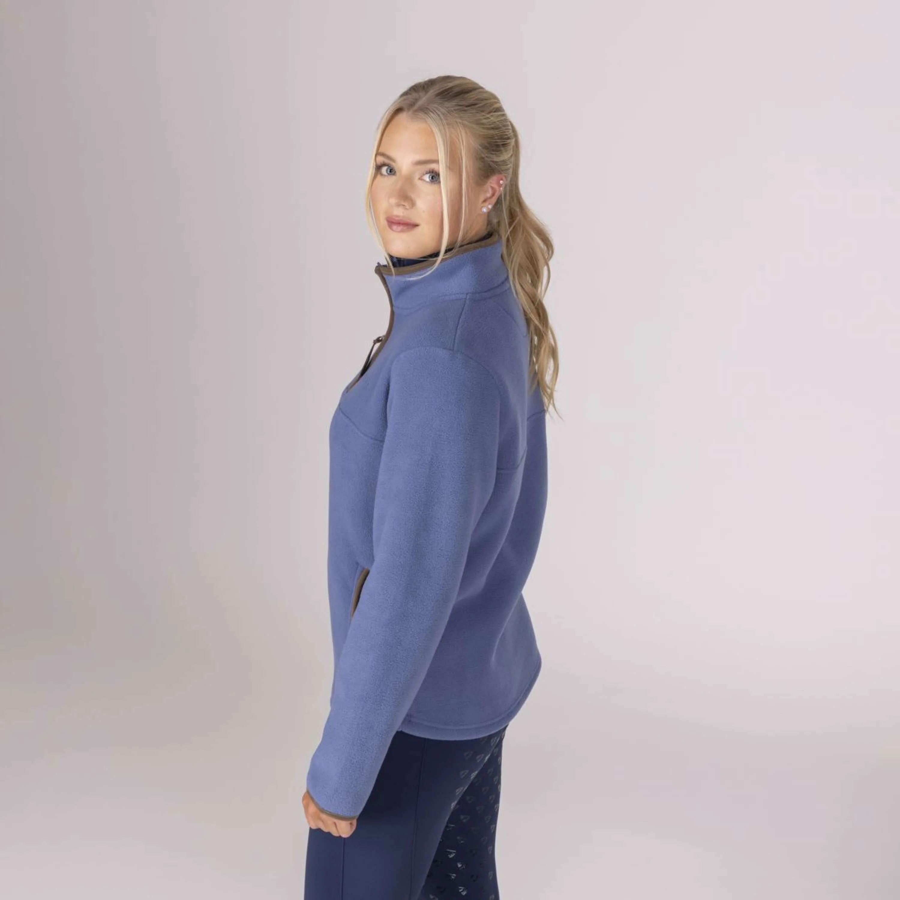 Aubrion by Shires Pull Original Fleece Bleu - Image 17