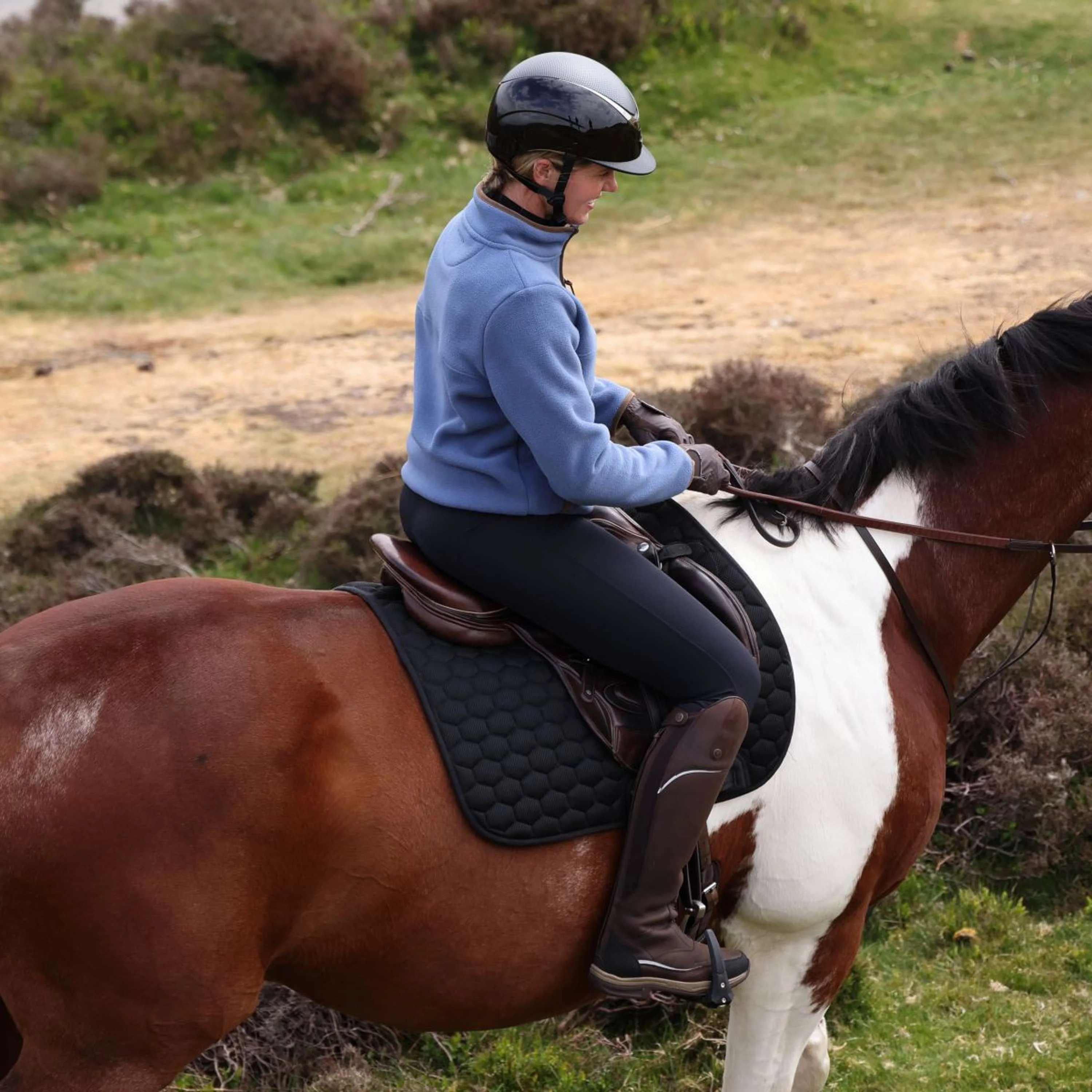 Aubrion by Shires Pull Original Fleece Bleu - Image 8