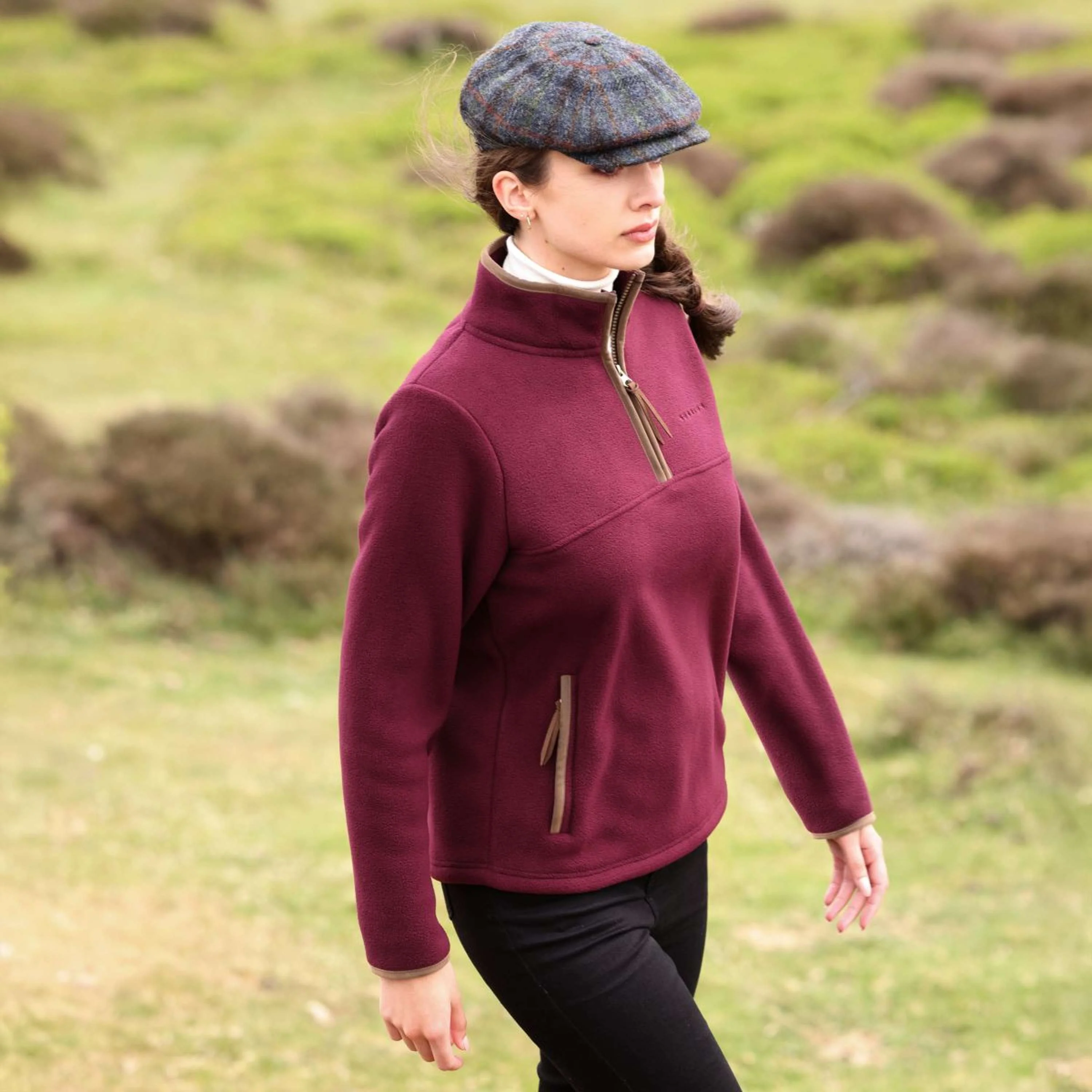 Aubrion by Shires Pull Original Fleece Maroon Red - Image 7