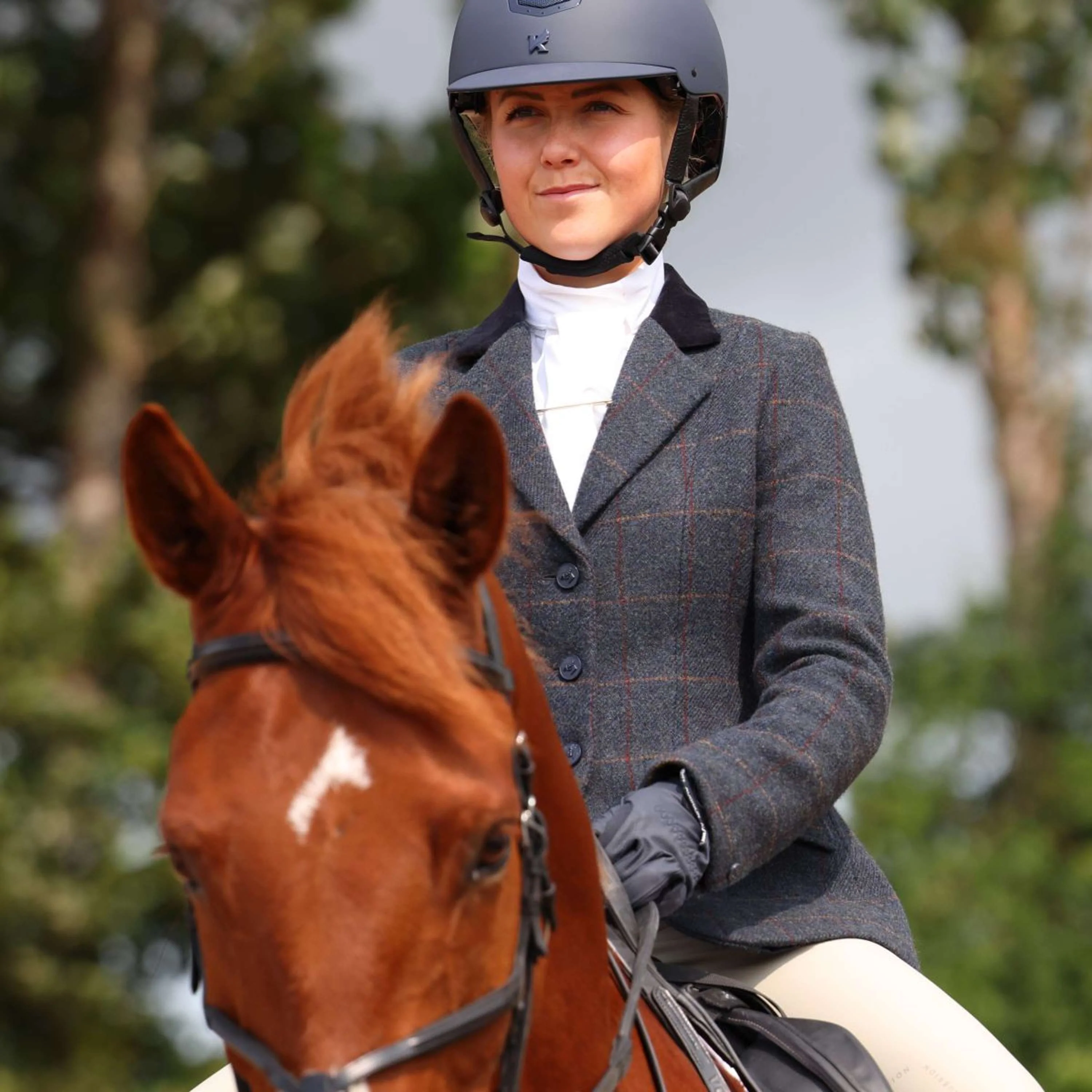 Aubrion by Shires Veste de Concours Saratoga Juniper Navy Check - Image 16