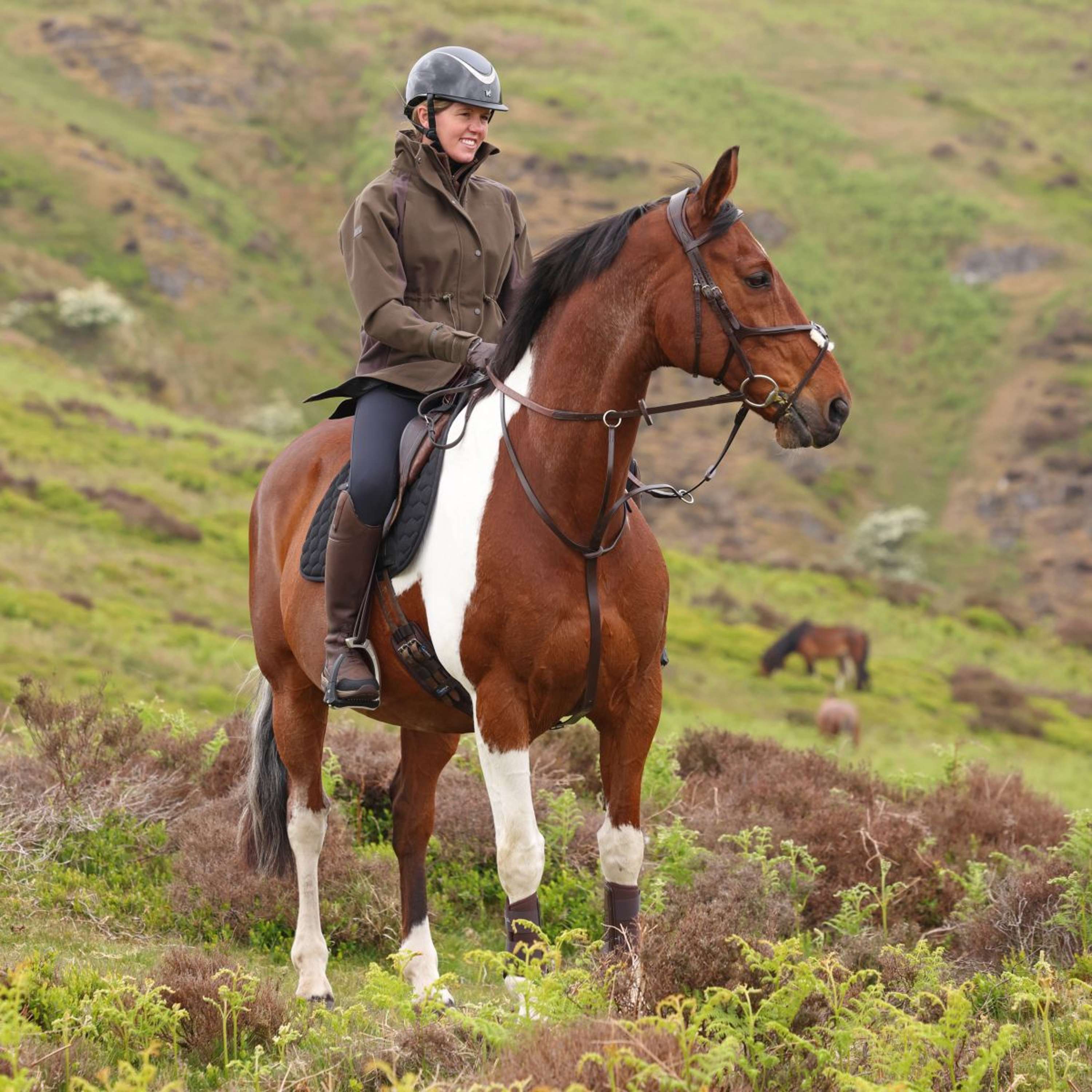 Aubrion by Shires Veste Heritage Olive foncé - Image 8