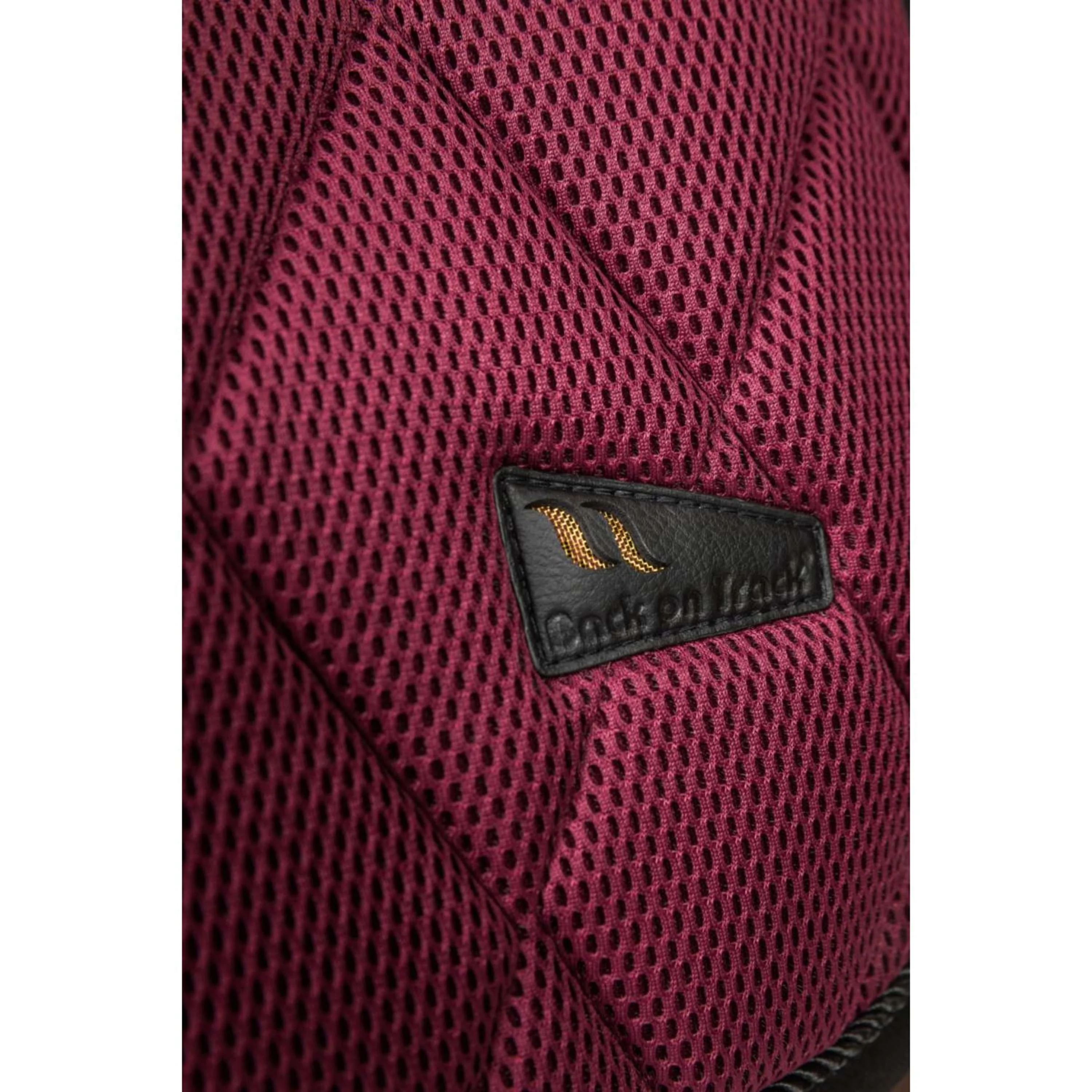 Back on Track Tapis de Selle AirFlow Dressage Vin rouge - Image 3
