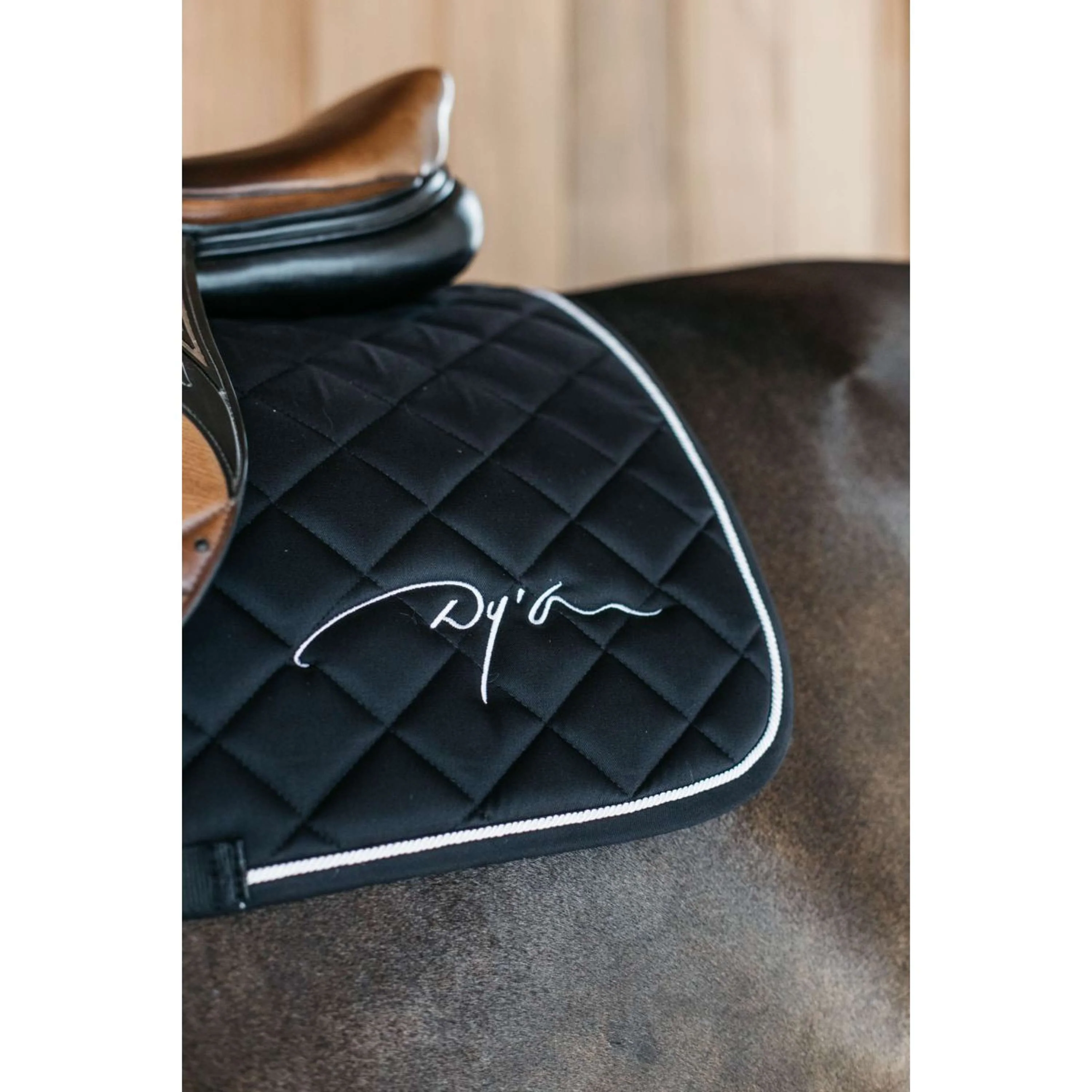 Dyon Tapis de Selle Diamond de Saut Noir - Image 4