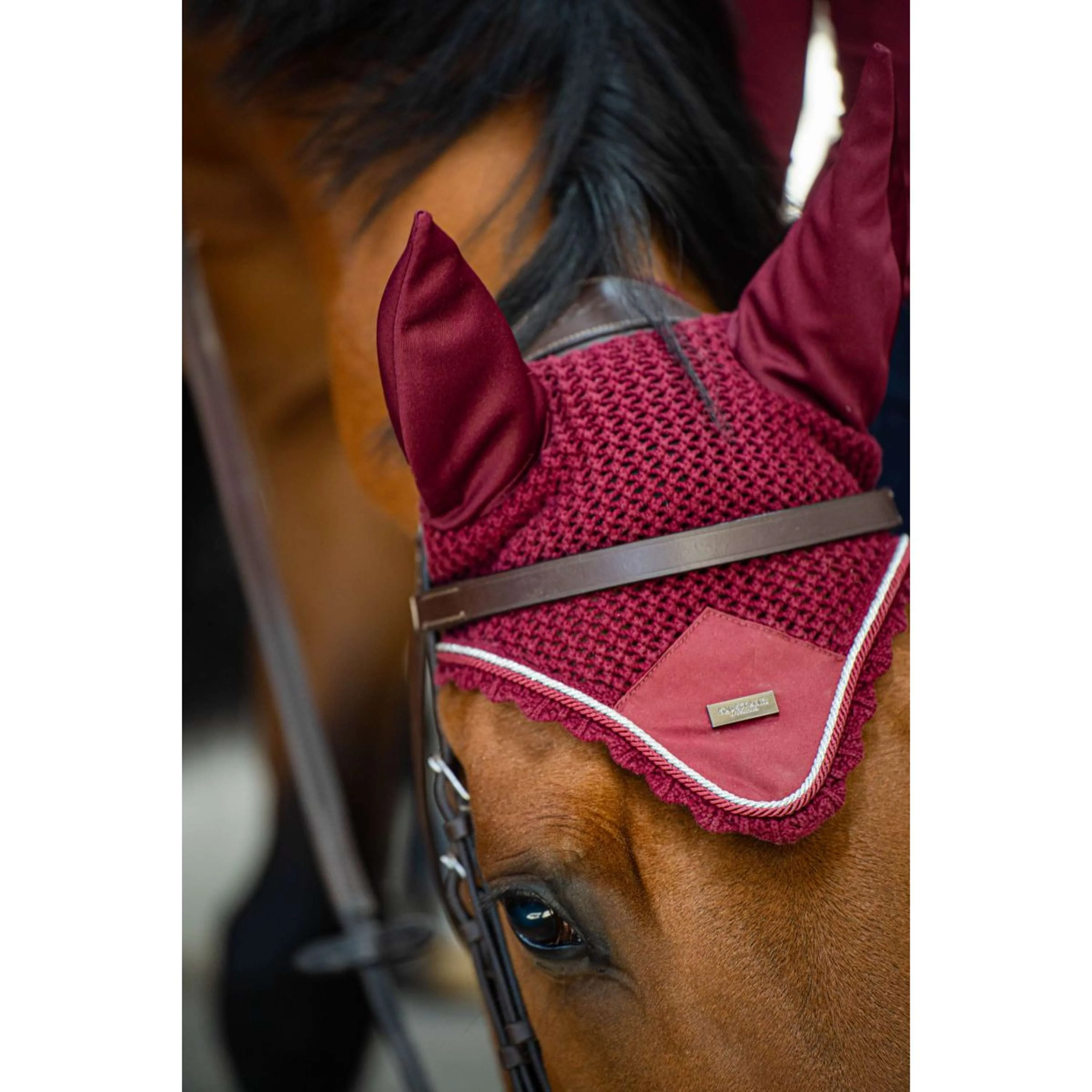 Equestrian Stockholm Bonnet Anti-Mouches Bordeaux - Image 2