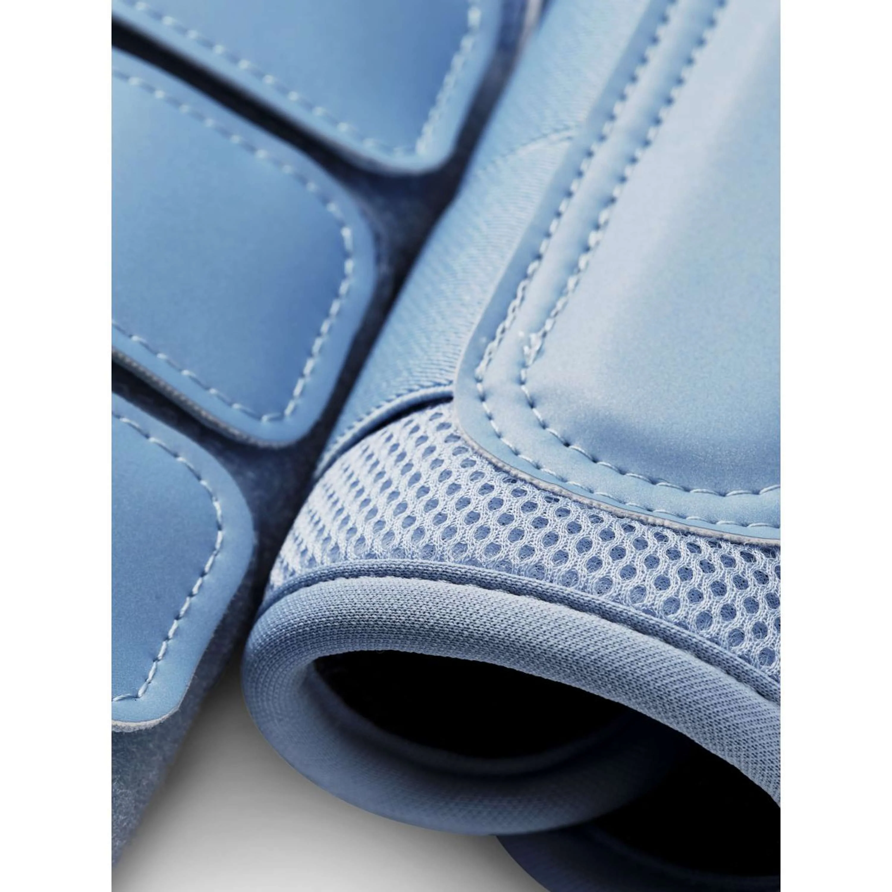 Equestrian Stockholm Guêtres Classic Mesh Midsummer Blue - Image 3