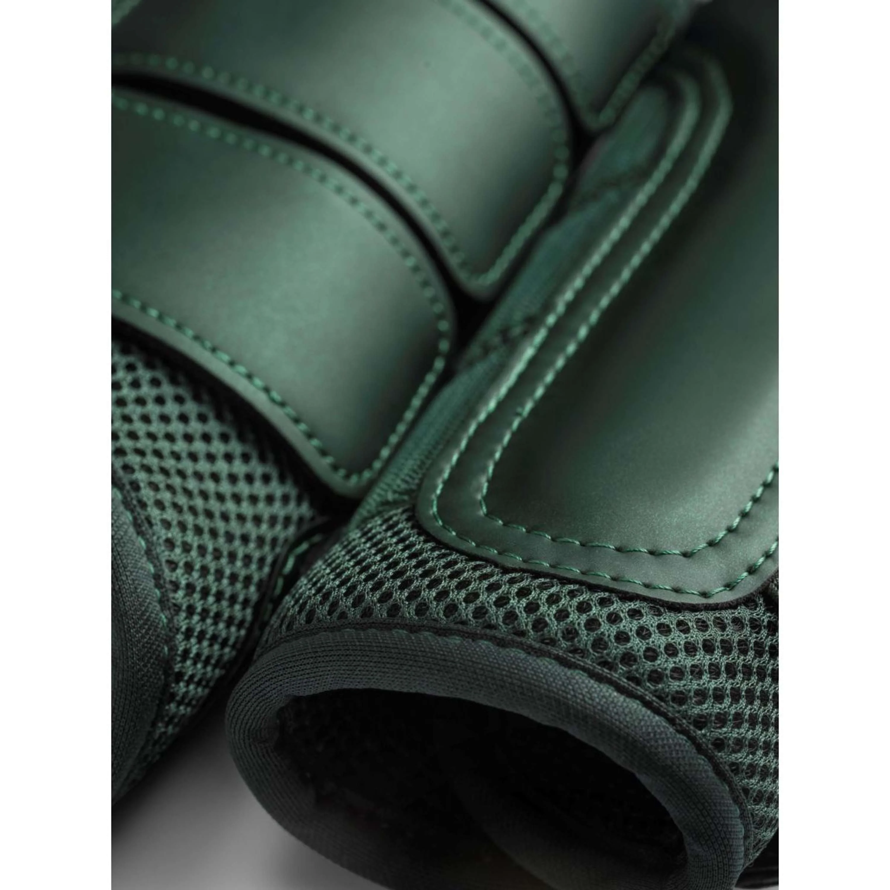 Equestrian Stockholm Guêtres Classic Mesh Sycamore Green - Image 2