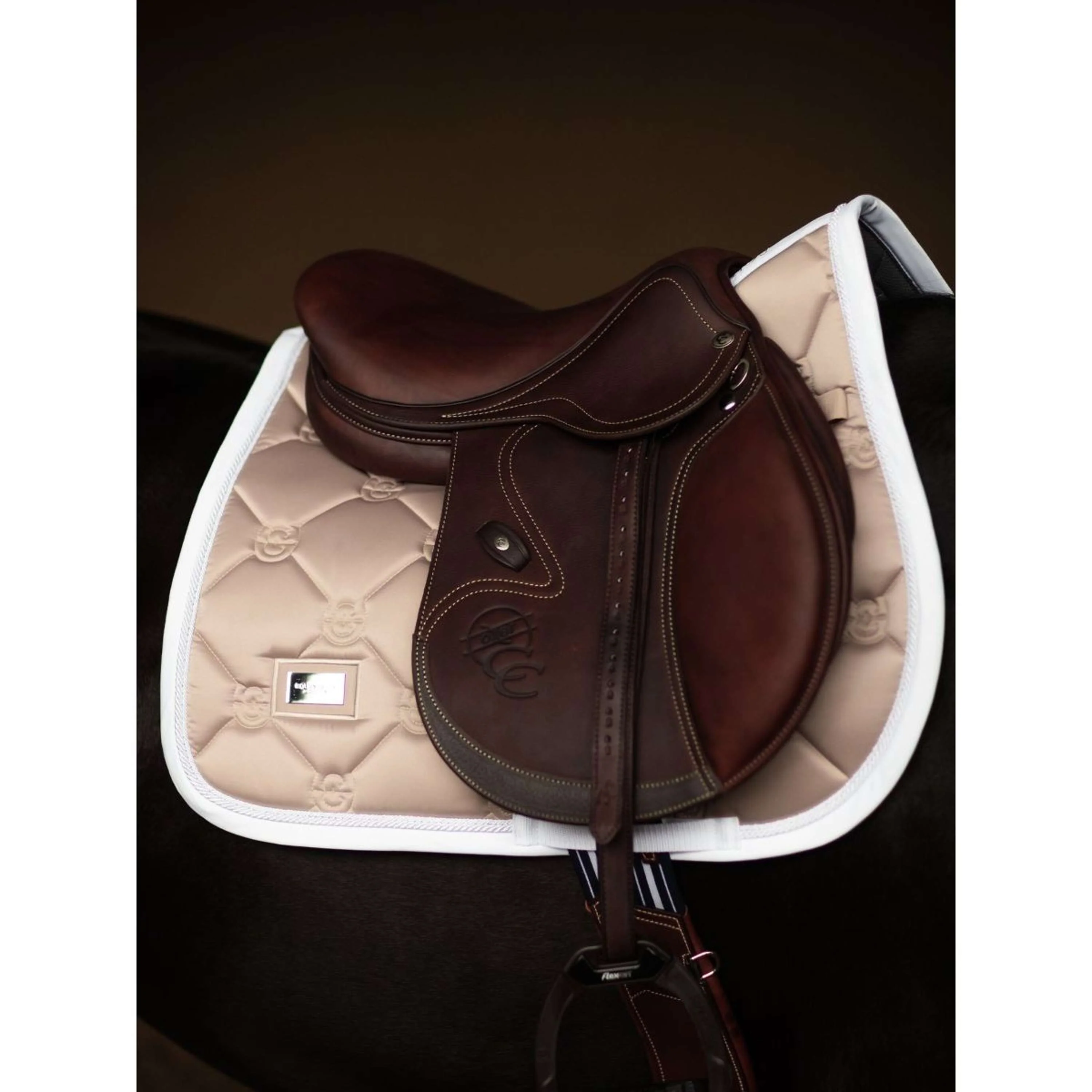 Equestrian Stockholm Tapis de Selle de Saut Sable - Image 2