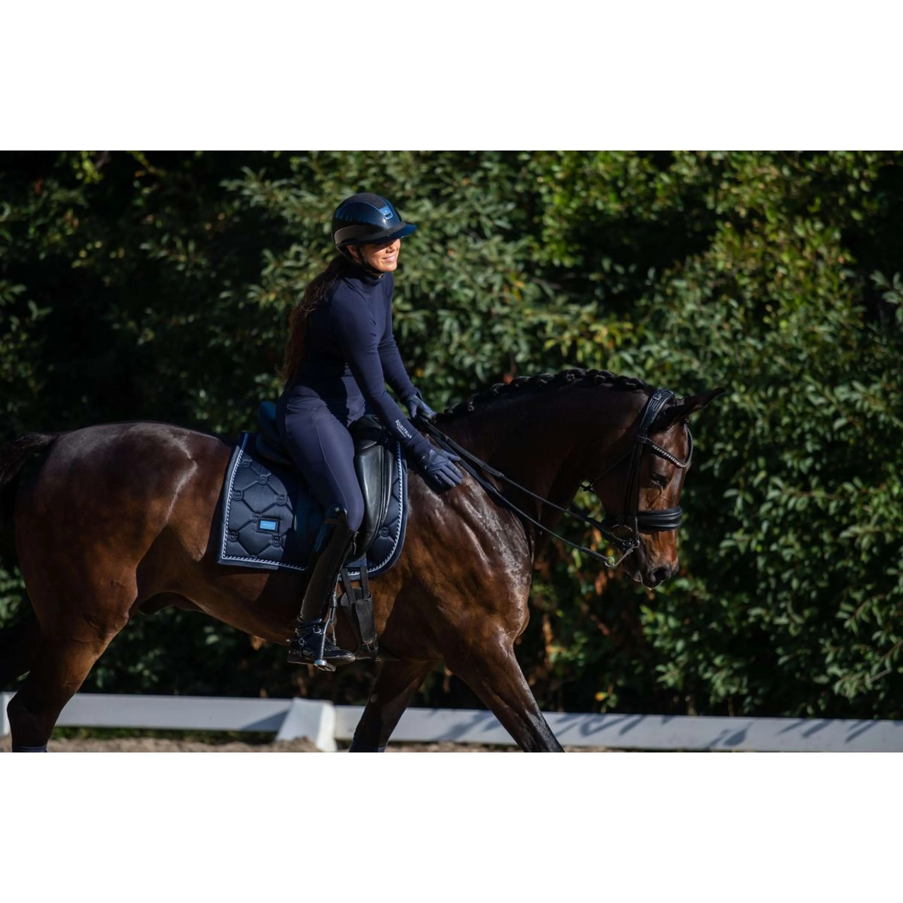 Equestrian Stockholm Tapis de Selle Dressage Black Edition - Image 8