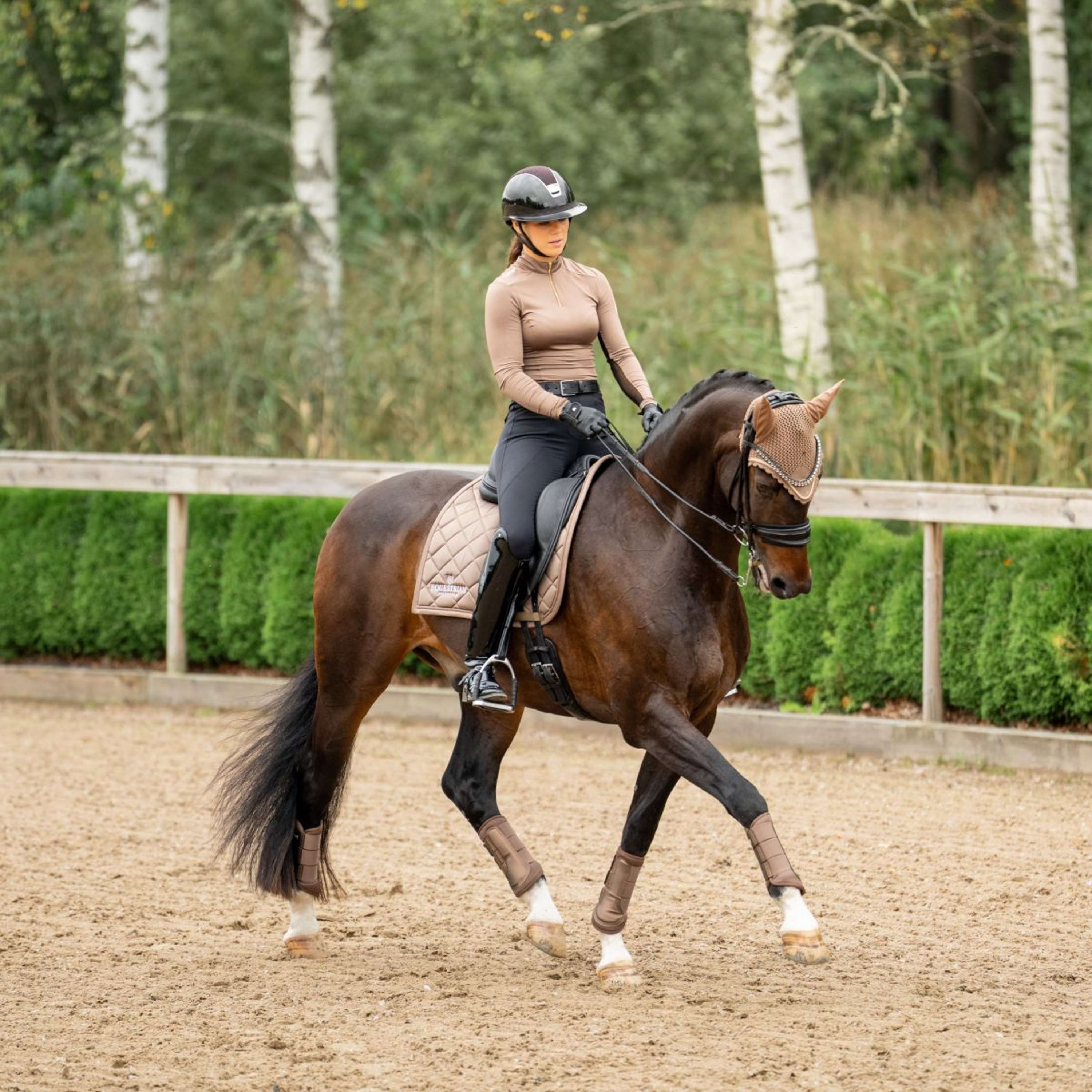 Equestrian Stockholm Tapis de Selle Line Dressage Champagne - Image 5