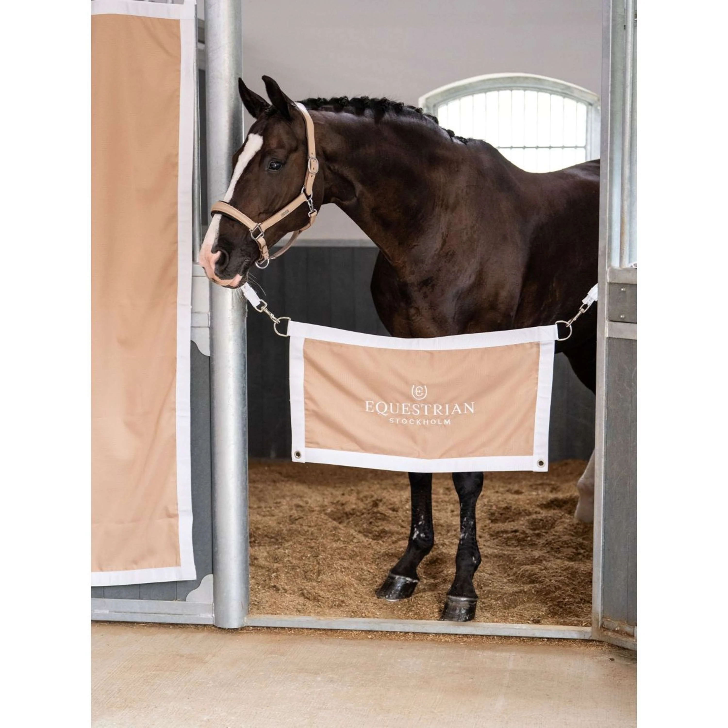 Equestrian Stockholm Tenture de Box Sable - Image 2
