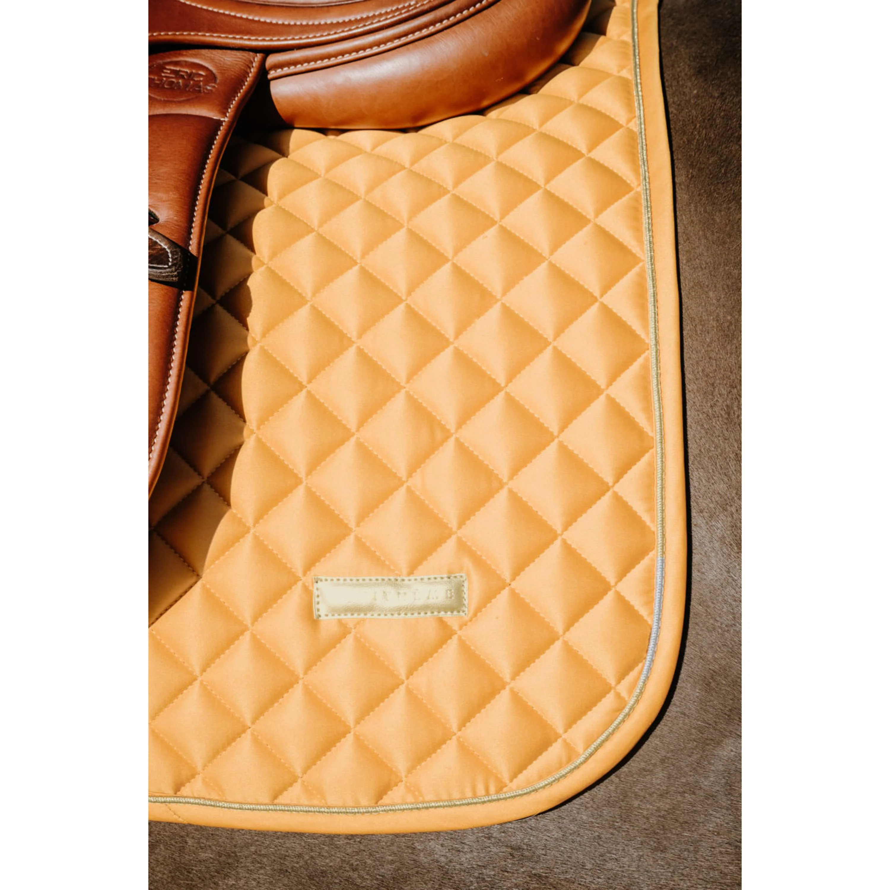 EQUITHÈME Tapis de Selle Nacre de Saut Jaune - Image 4