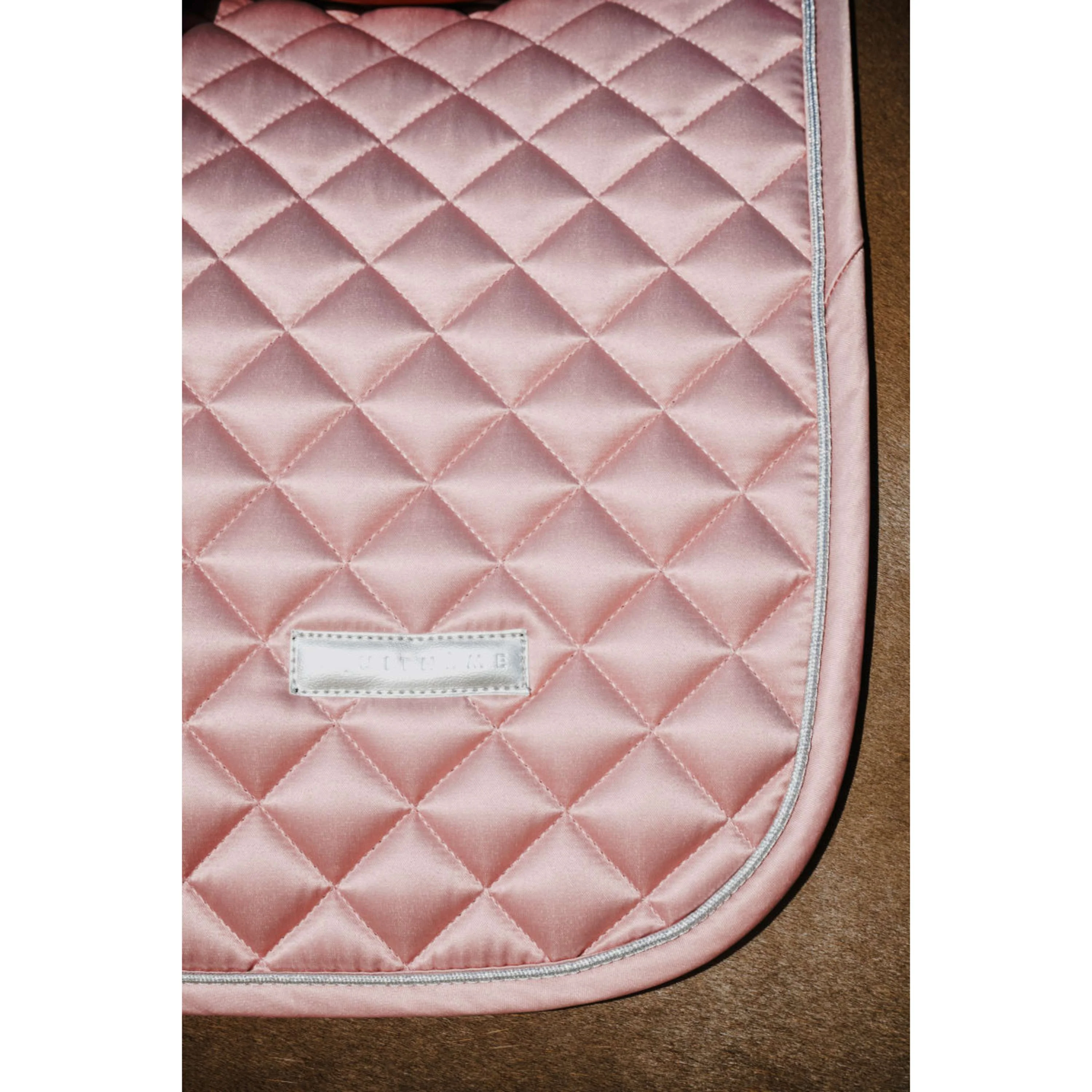 EQUITHÈME Tapis de Selle Nacre de Saut Rose - Image 4