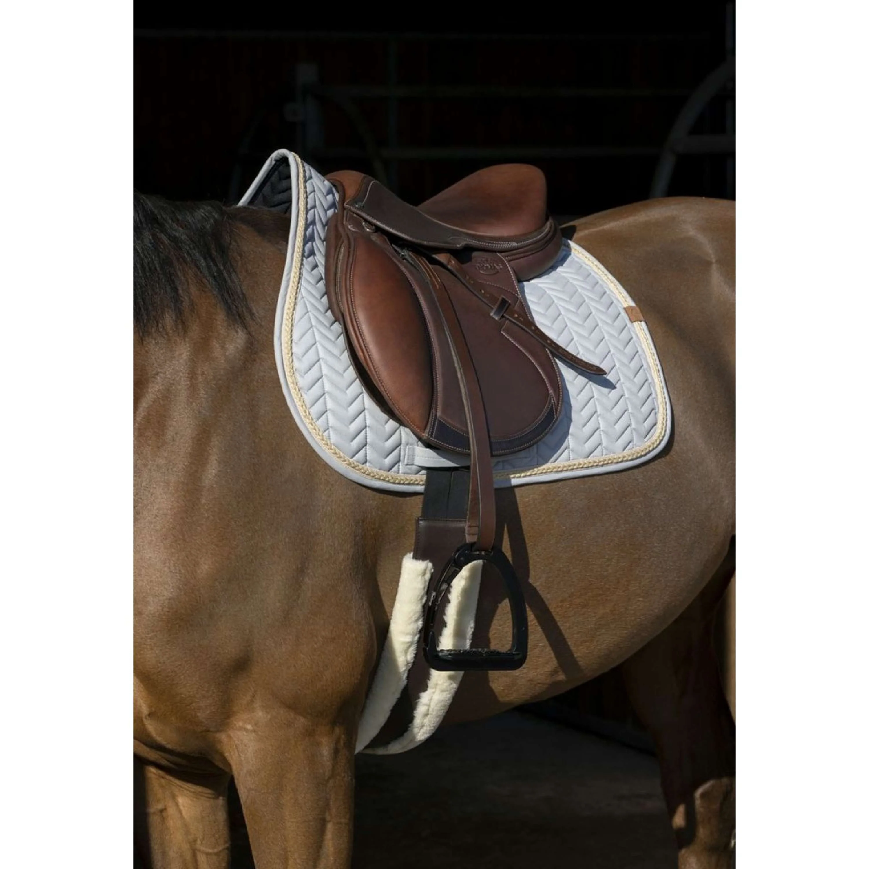 EQUITHÈME Tapis de Selle Softy Jumping Gris/Bleu - Image 2