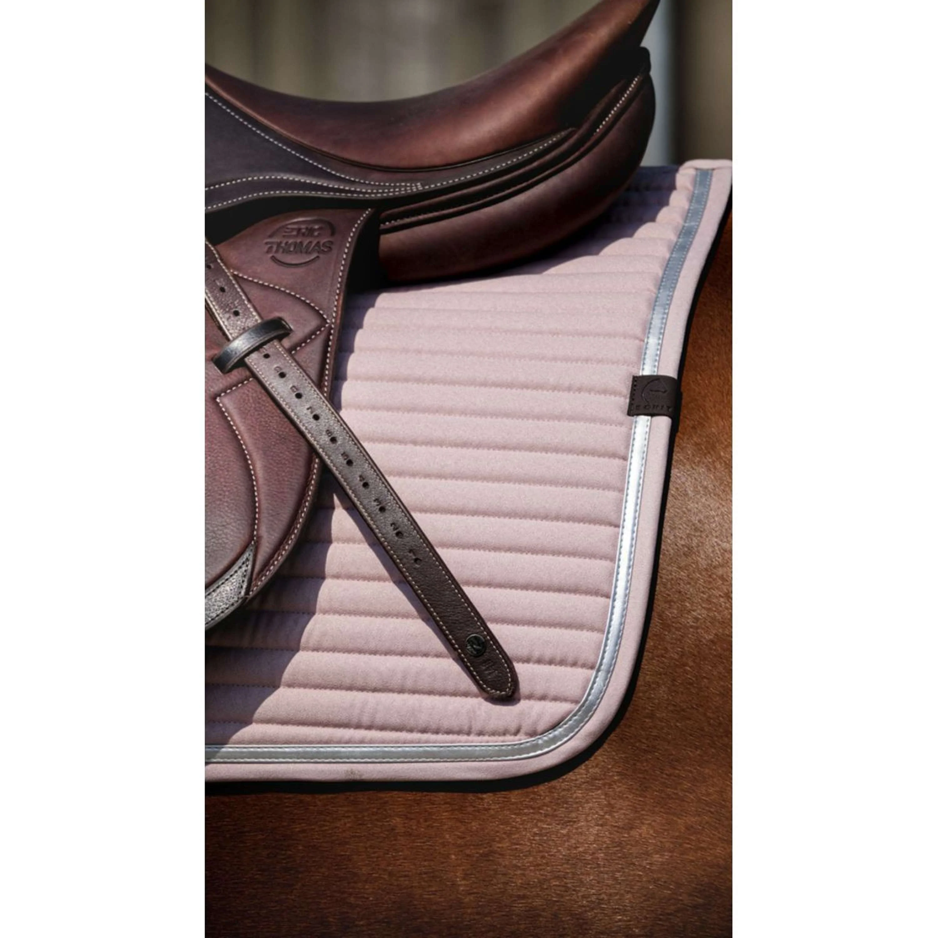 EQUITHÈME Tapis de Selle Spring de Saut Rose clair - Image 3