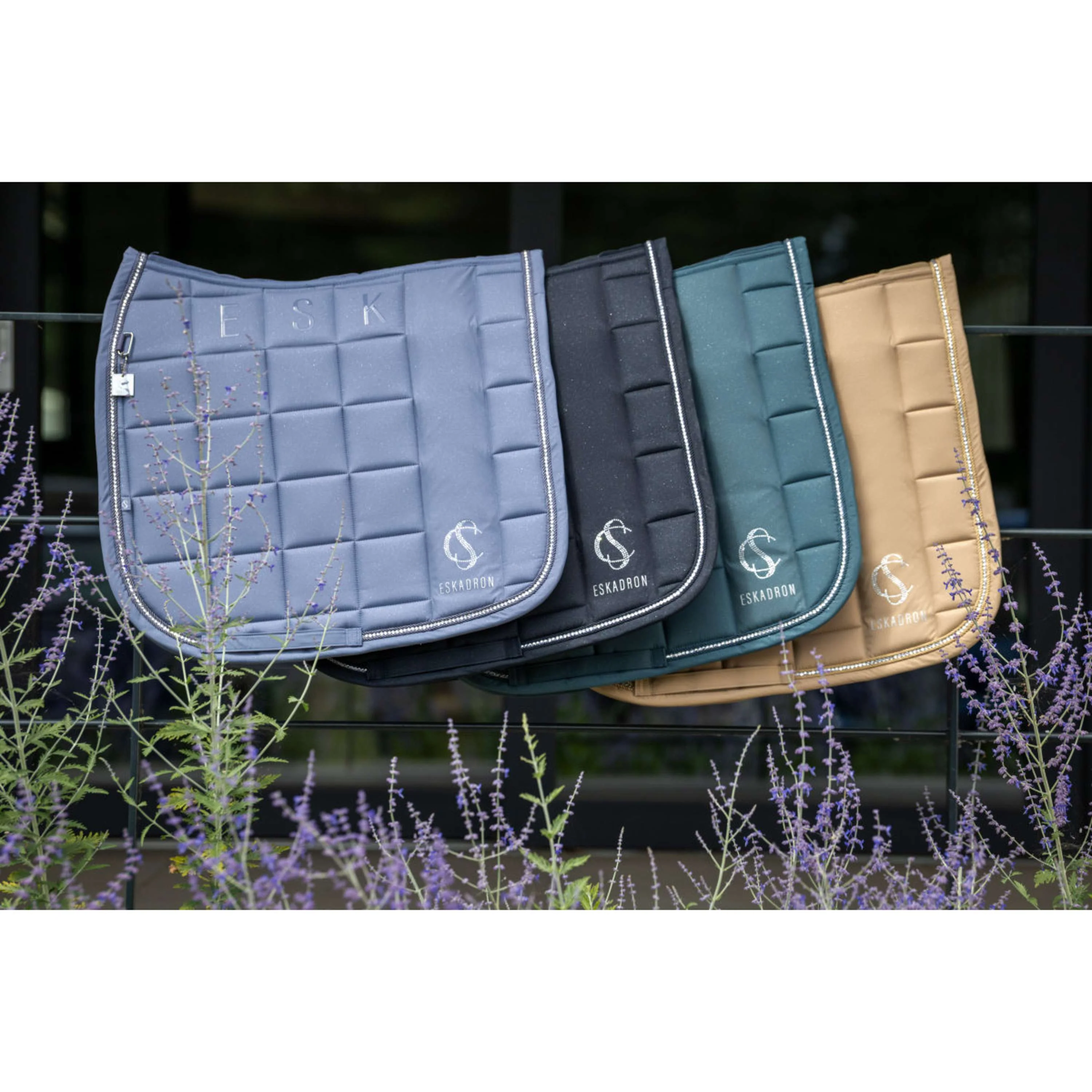 Eskadron Tapis de Selle Classic Sports Big Square Sparkle Dressage Marin - Image 2