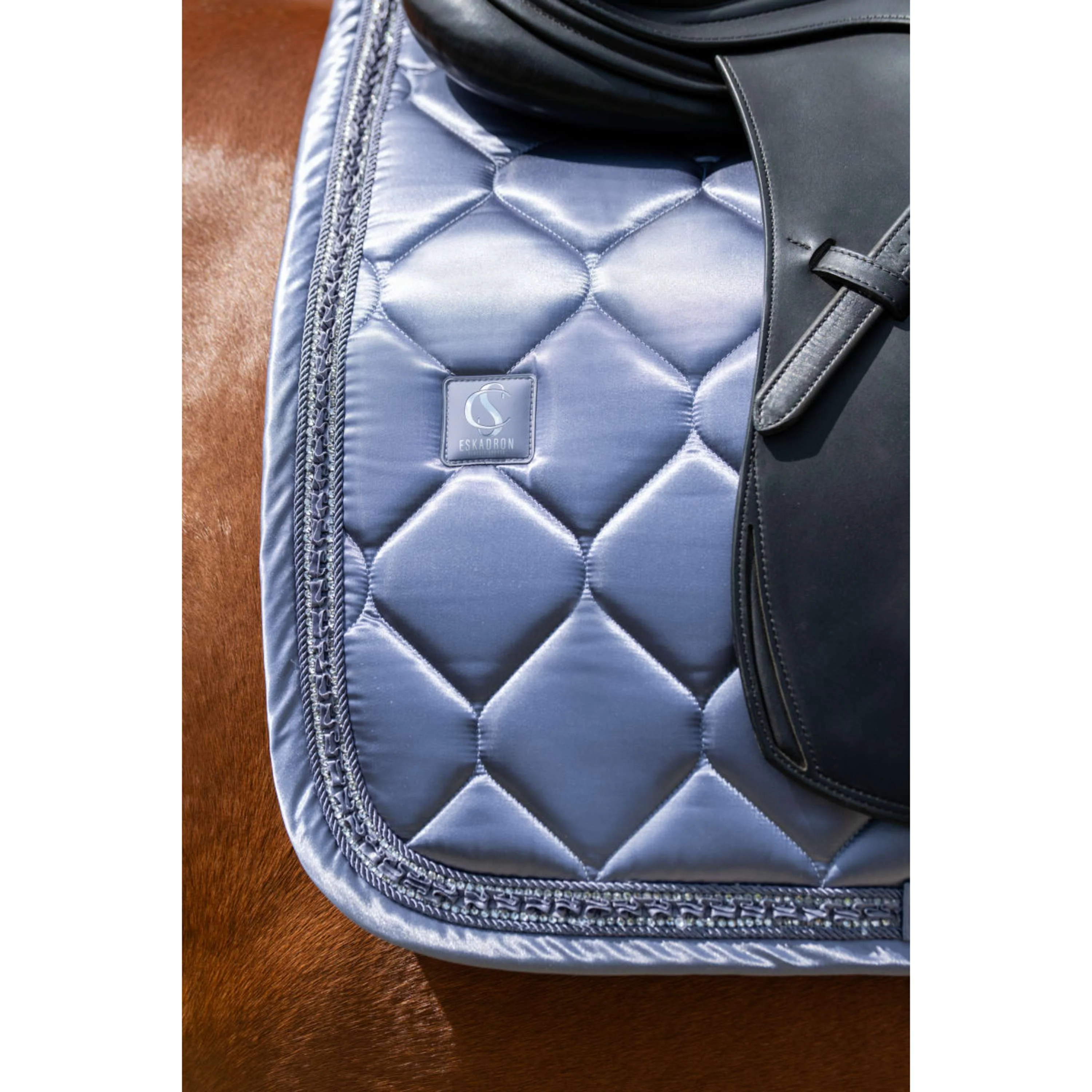 Eskadron Tapis de Selle Classic Sports Satin Frills Polyvalent Orchid - Image 2