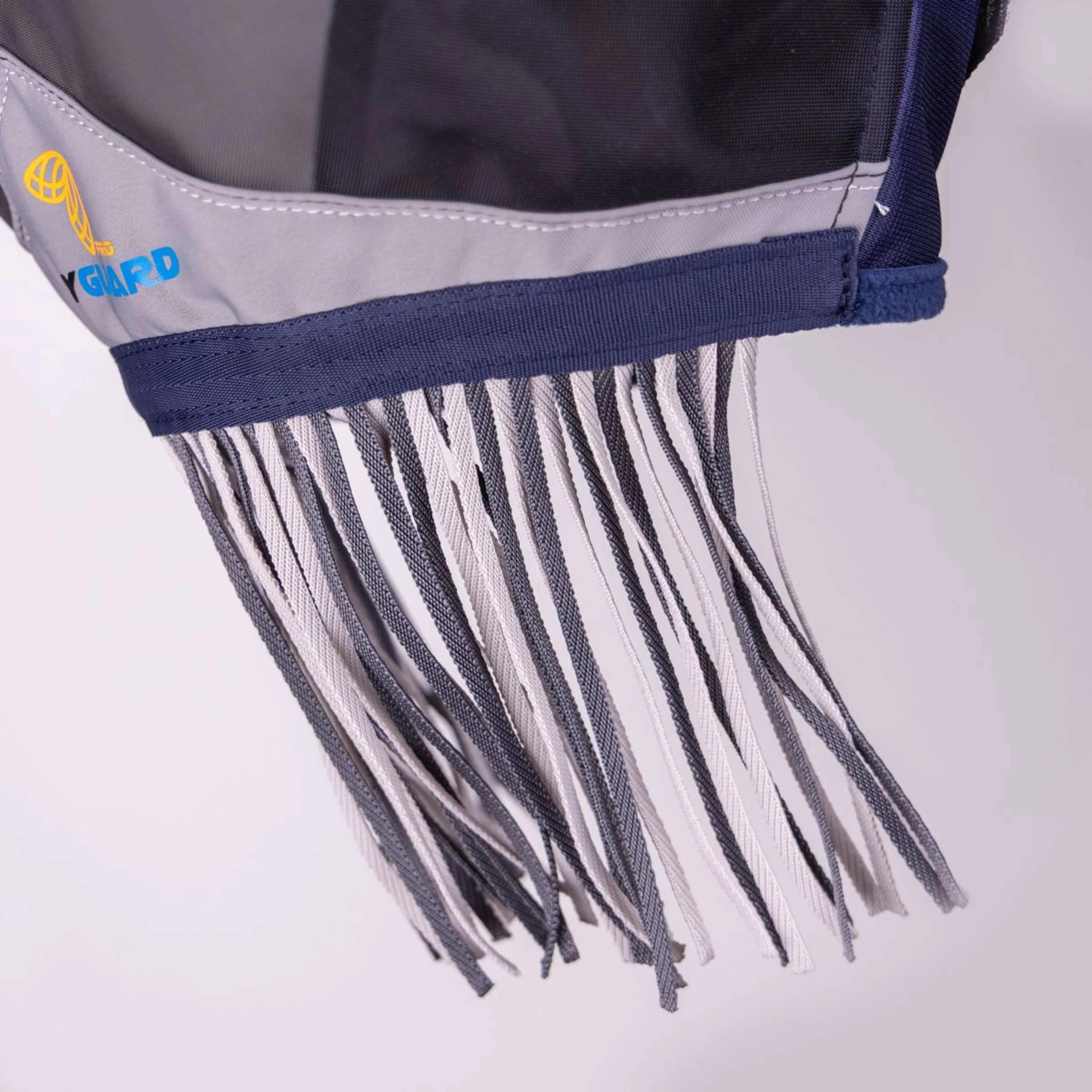 FlyGuard by Shires Masque Anti-Mouches Pro Fine Mesh avec Découpe D'oreille & Franges Nasales Marin - Image 5