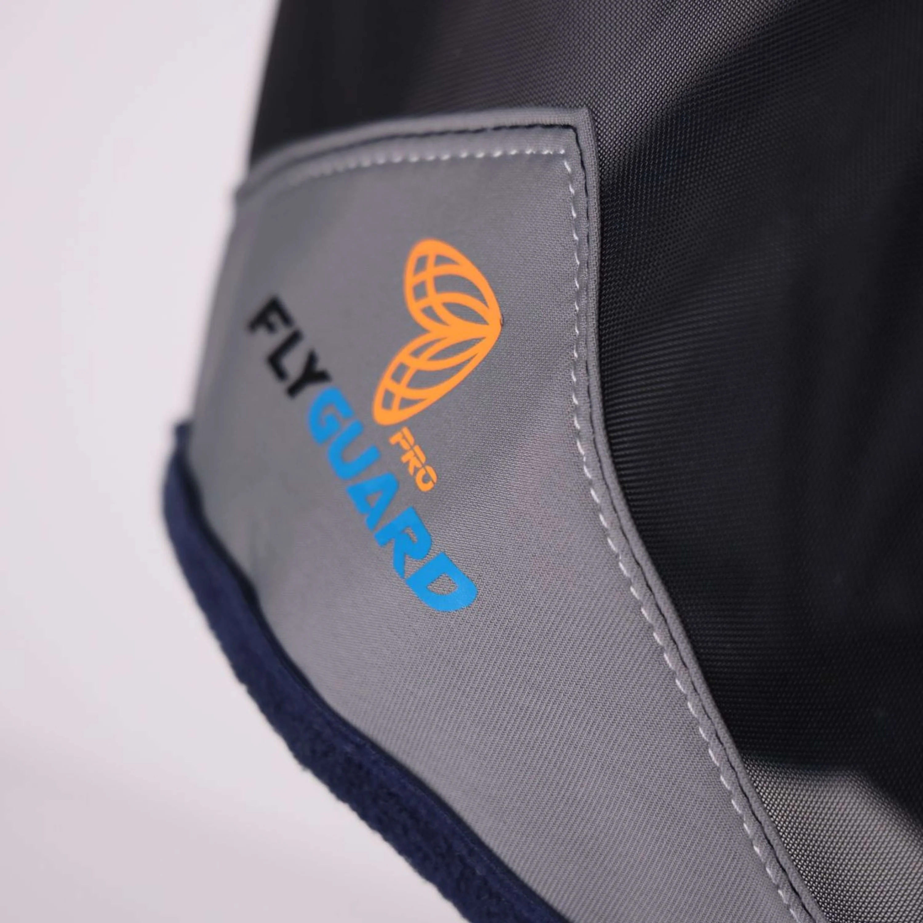 FlyGuard by Shires Masque Anti-Mouches Pro Fine Mesh avec Découpe D'oreille Marin - Image 3