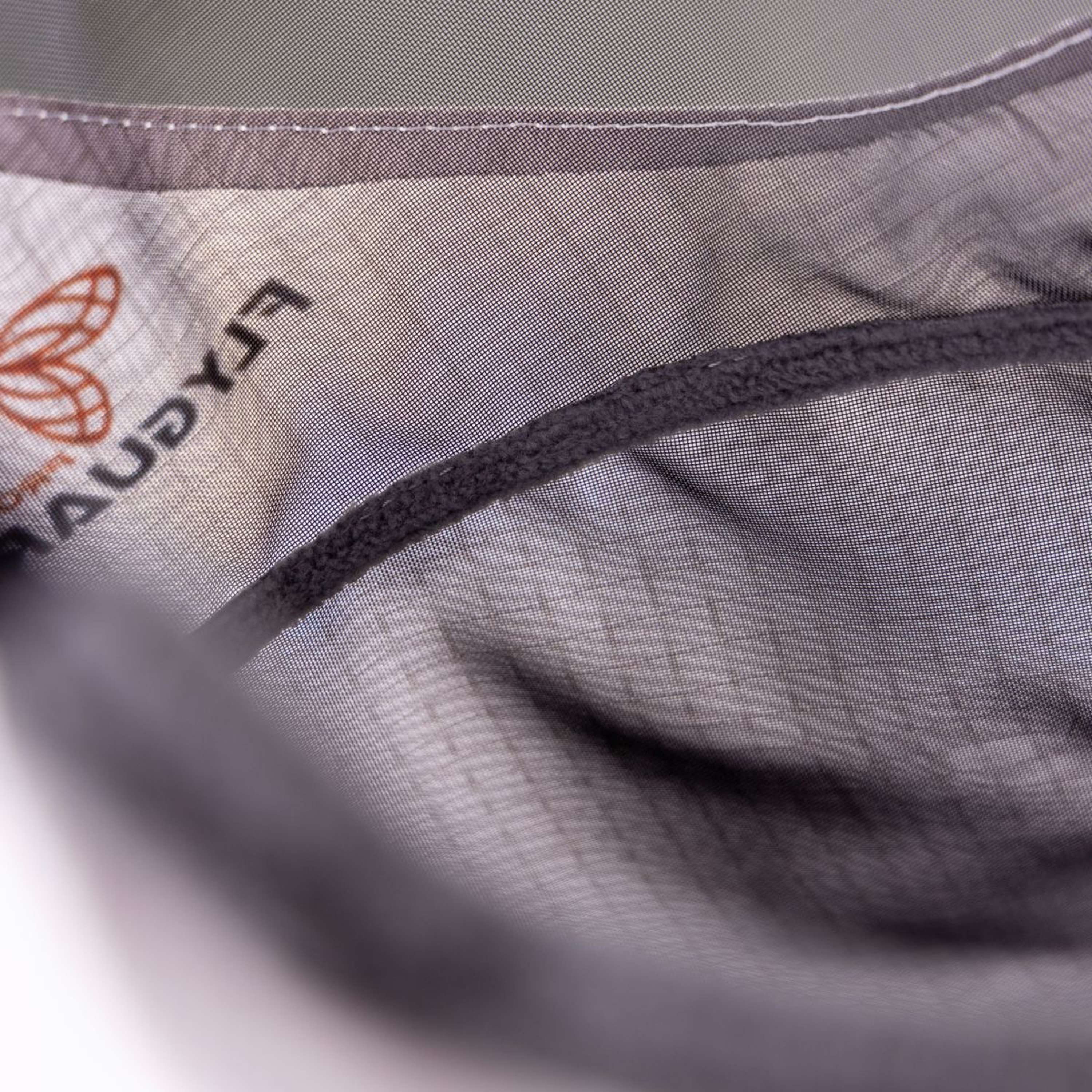 FlyGuard by Shires Masque Anti-Mouches Pro Sun Shade avec Oreilles et Franges Blanc - Image 6