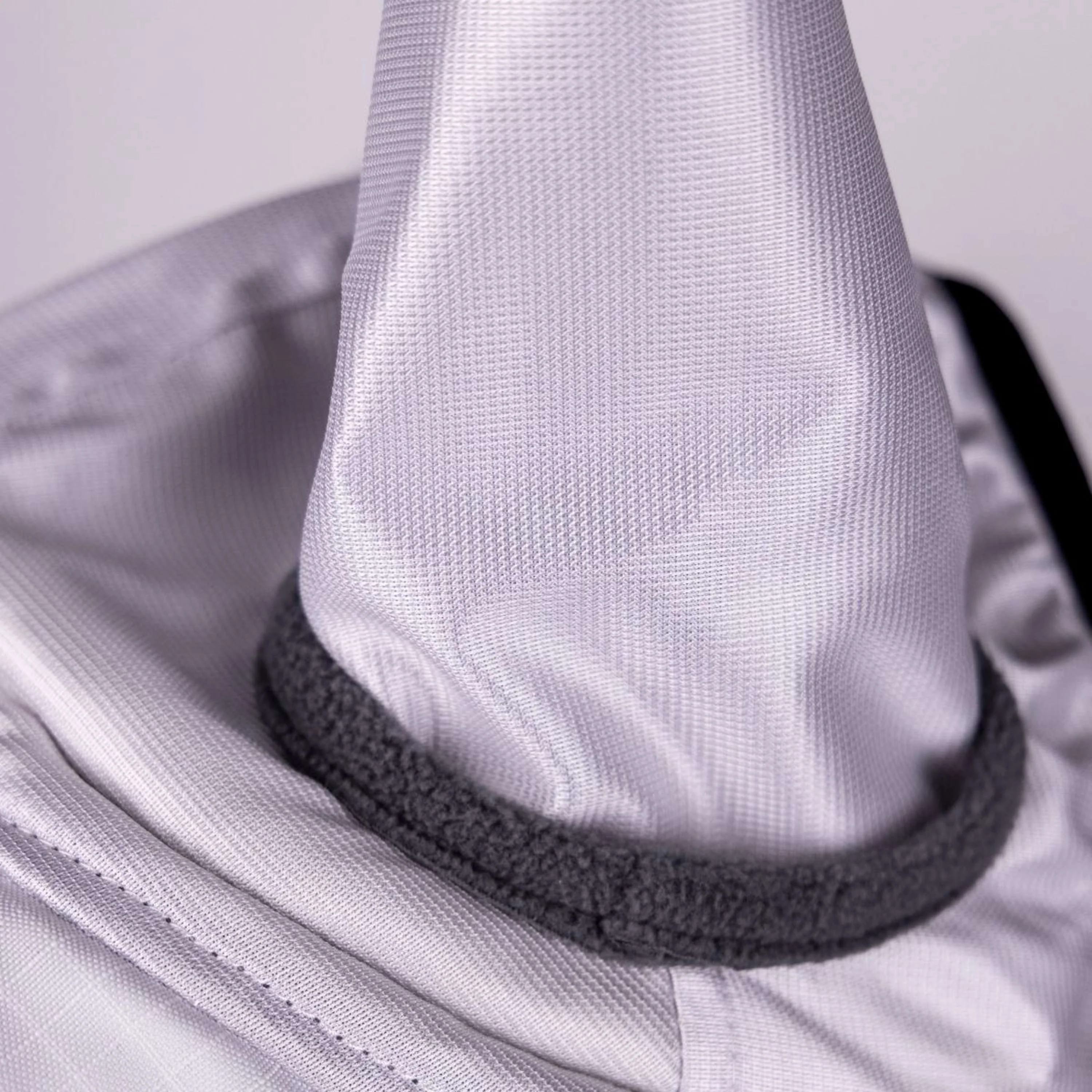FlyGuard by Shires Masque Anti-Mouches Pro Sun Shade avec Oreilles et Nez Blanc - Image 6