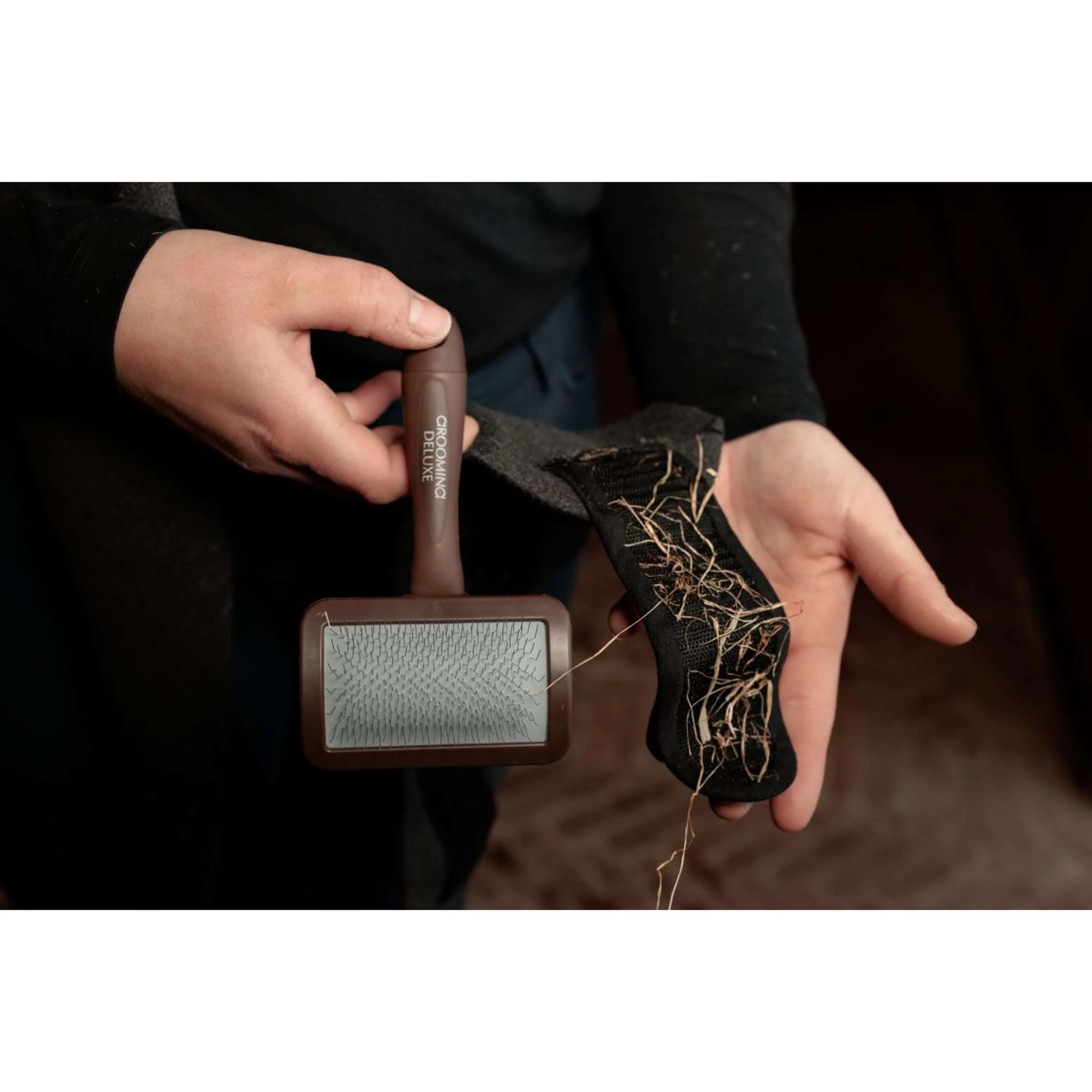 Grooming Deluxe by Kentucky Velcro Cleaning Brush Marron - Image 2