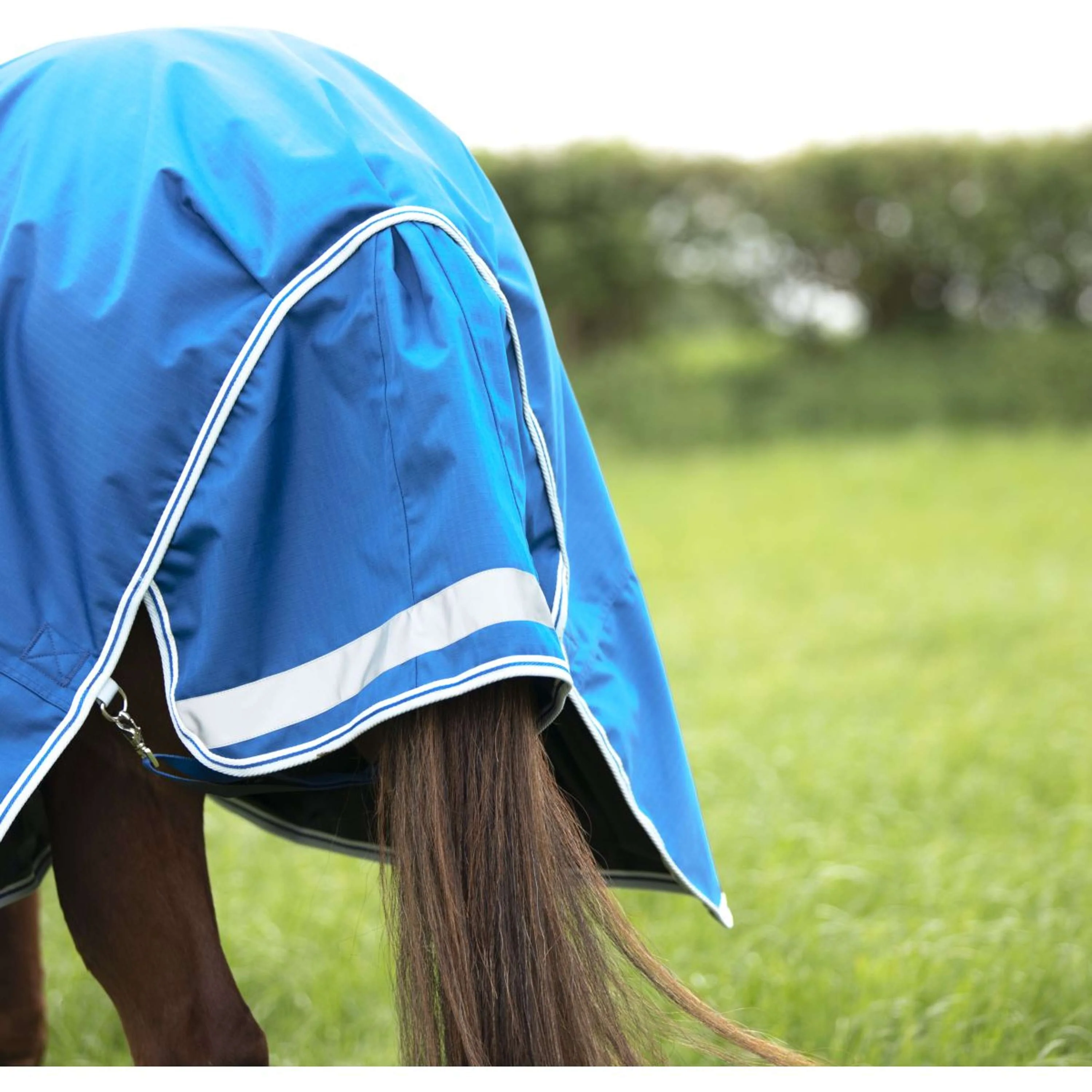Highlander Original by Shires Couverture d'Hiver Turnout 200g avec Couvre-cou Bleu - Image 4
