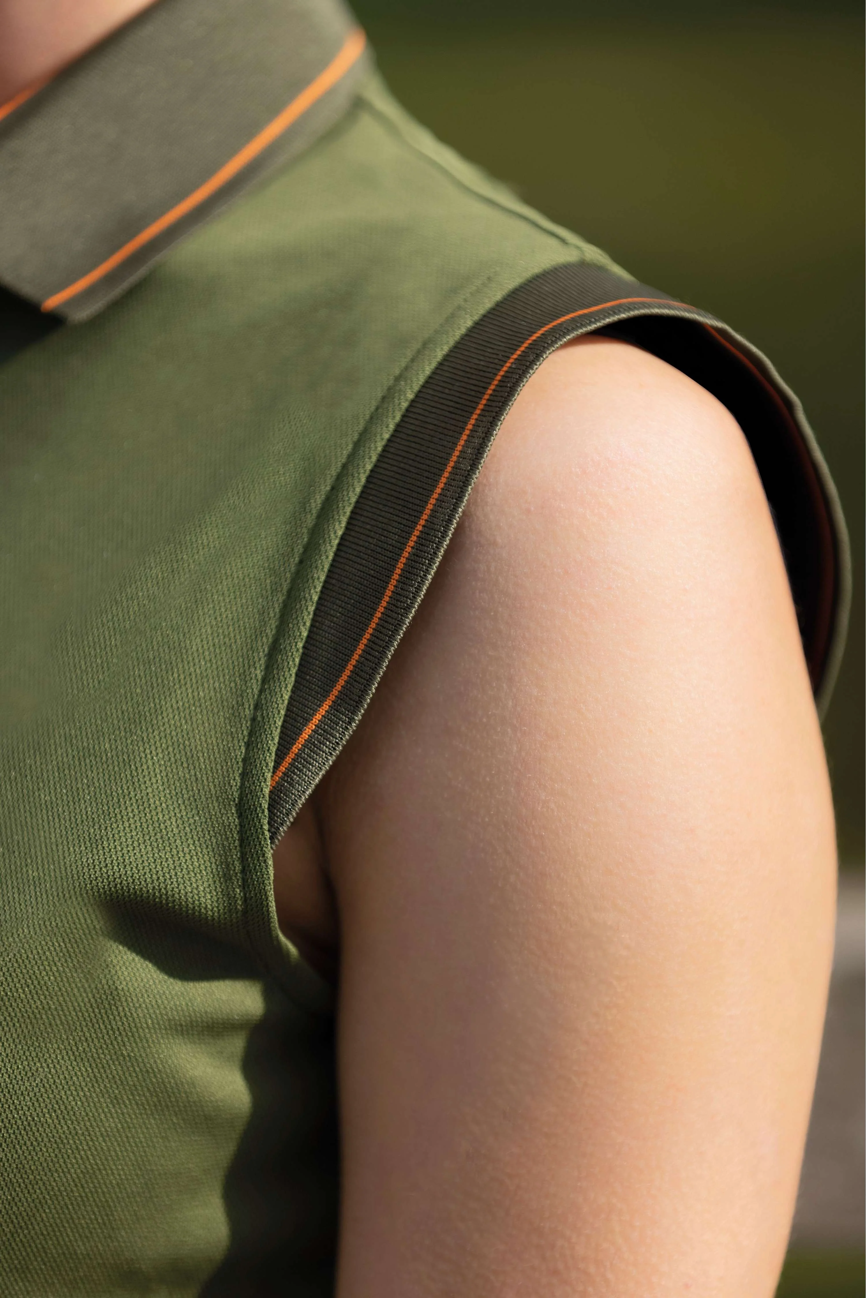 HKM Polo Classico Sans Manche Olive - Image 3