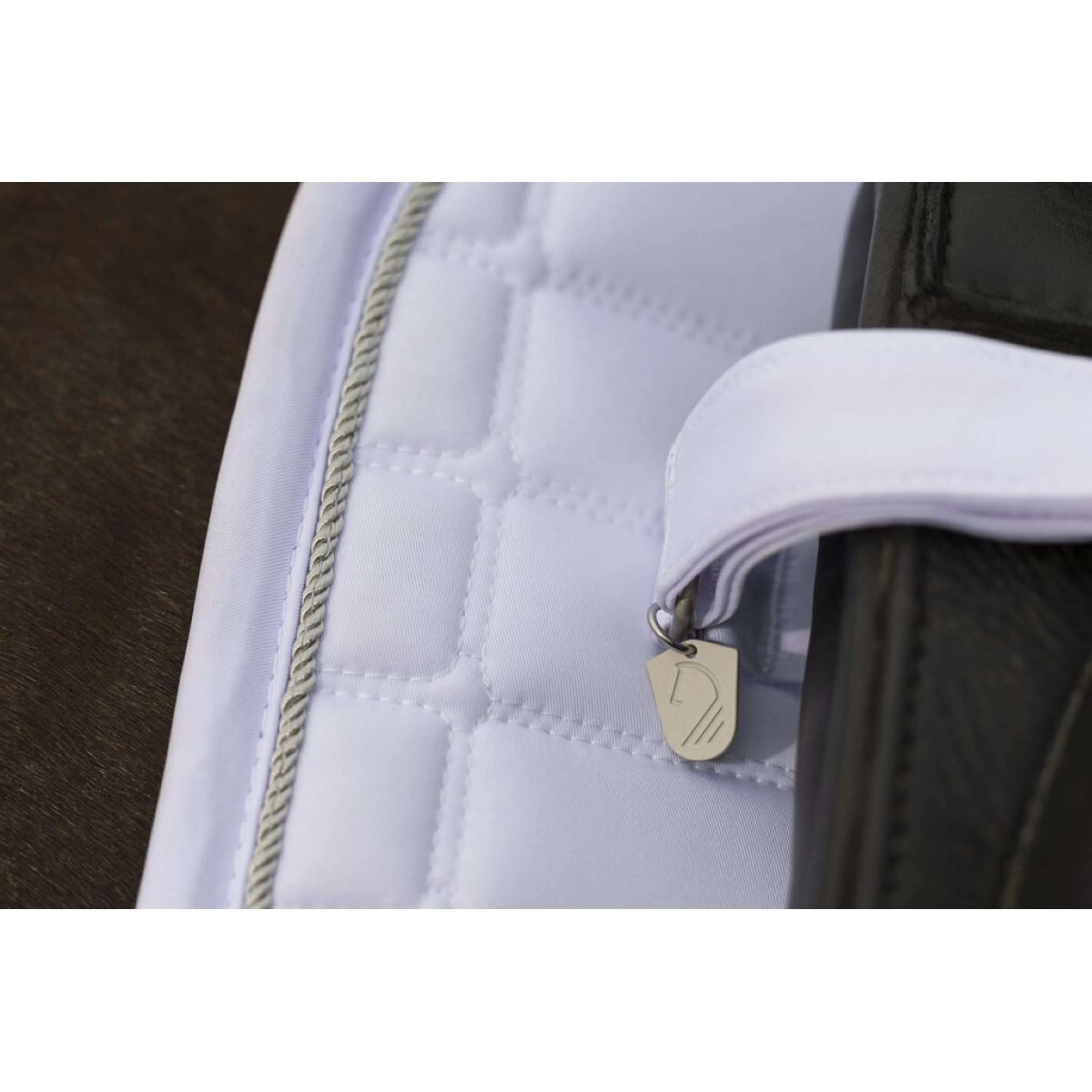 HKM Tapis de Selle Amalfi Competition Dressage Blanc - Image 5