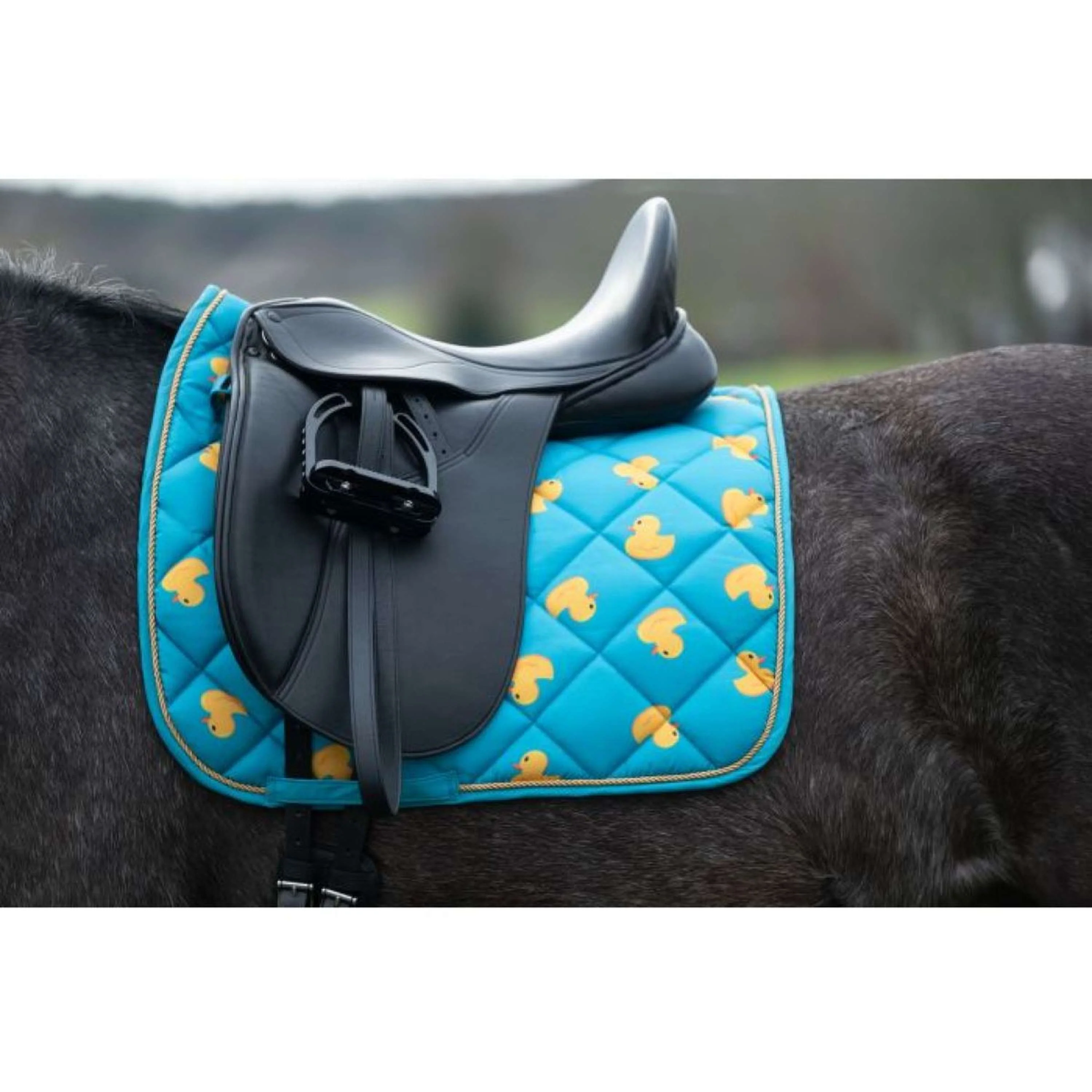 HKM Tapis de Selle Naples Dressage Bleu/Jaune - Image 2