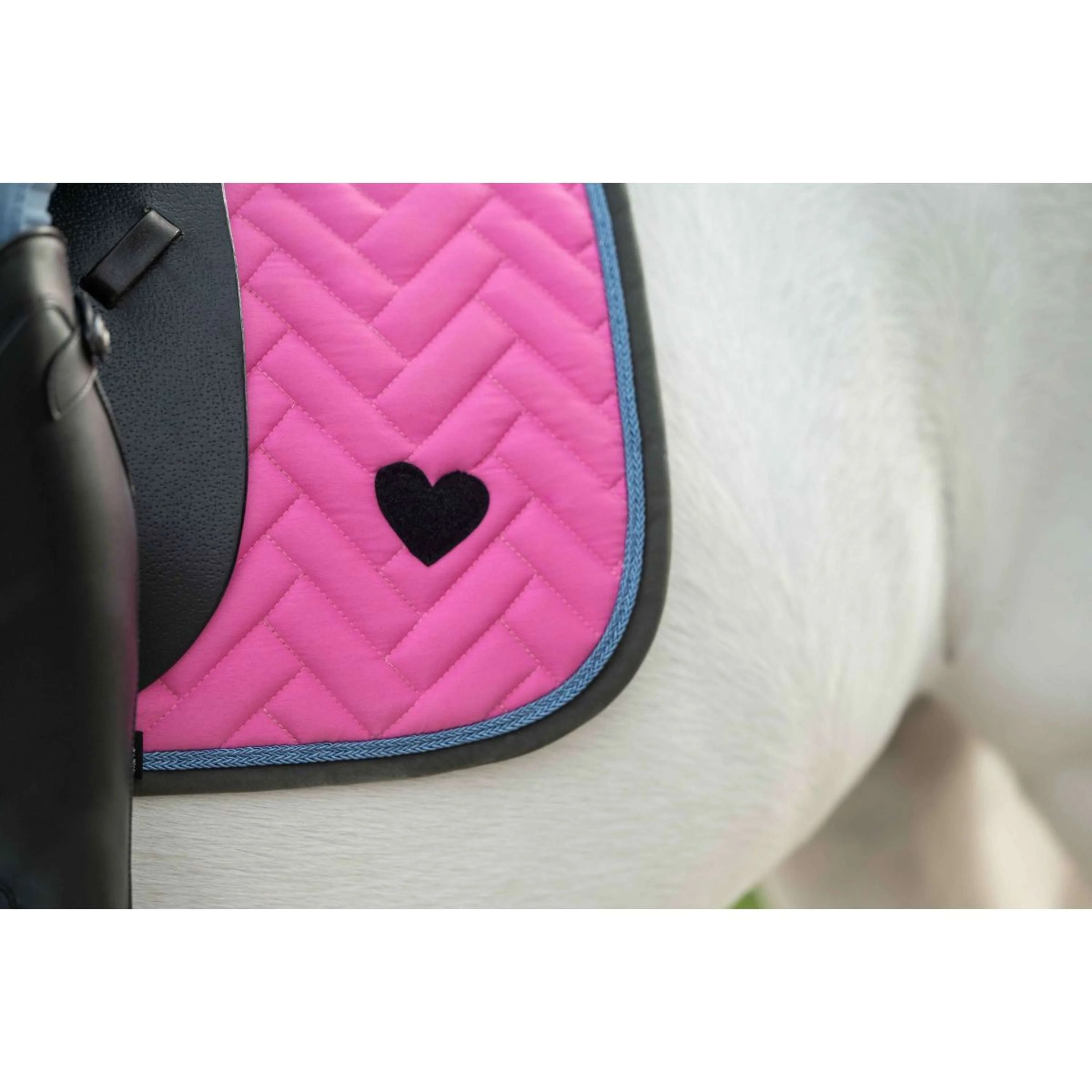 HKM Tapis de Selle Nele Dressage Rose - Image 7