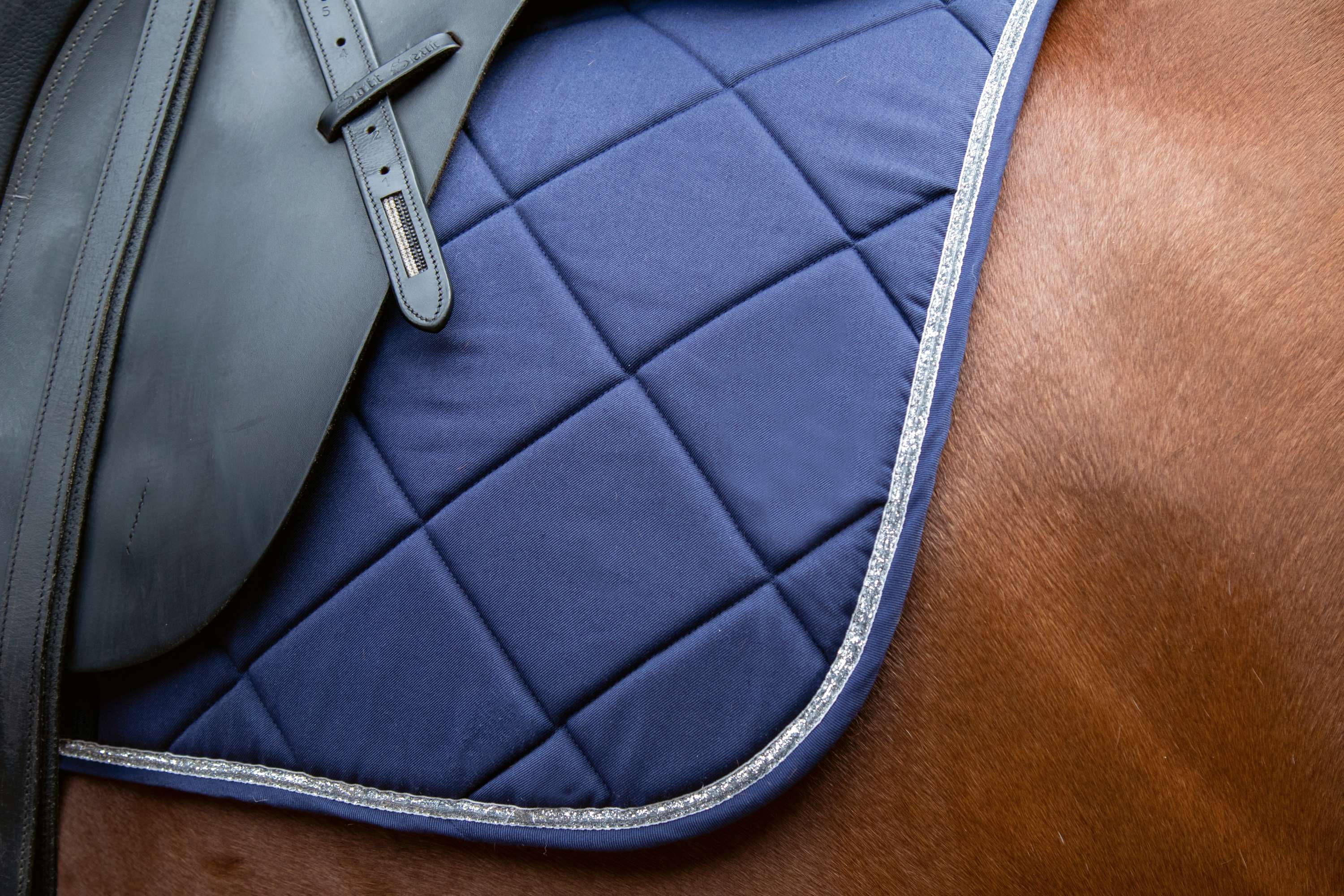 HKM Tapis de Selle Romy Polyvalence Noir - Image 3