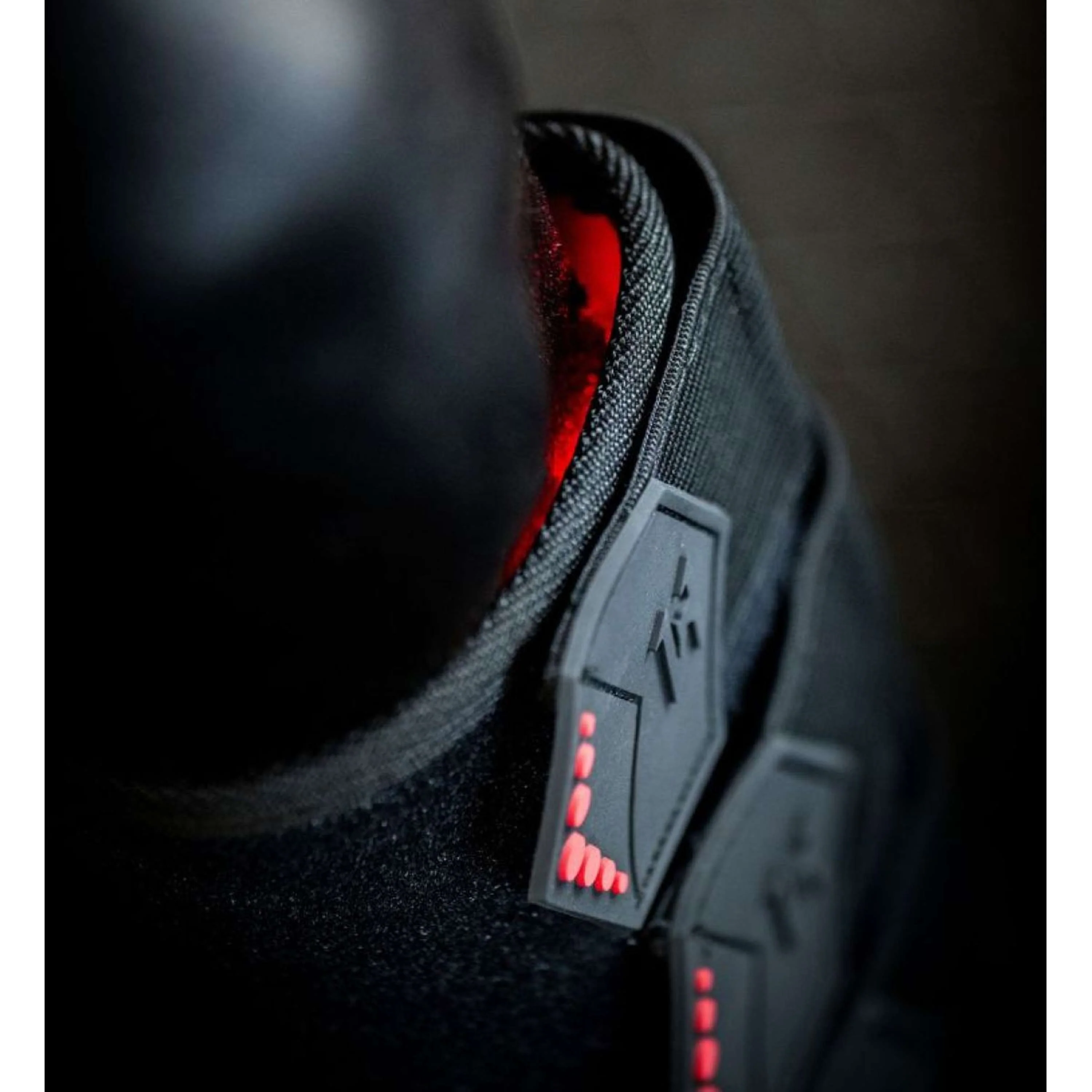 Horseware LED Red Light Therapy Left Leg Wrap Noir - Image 3