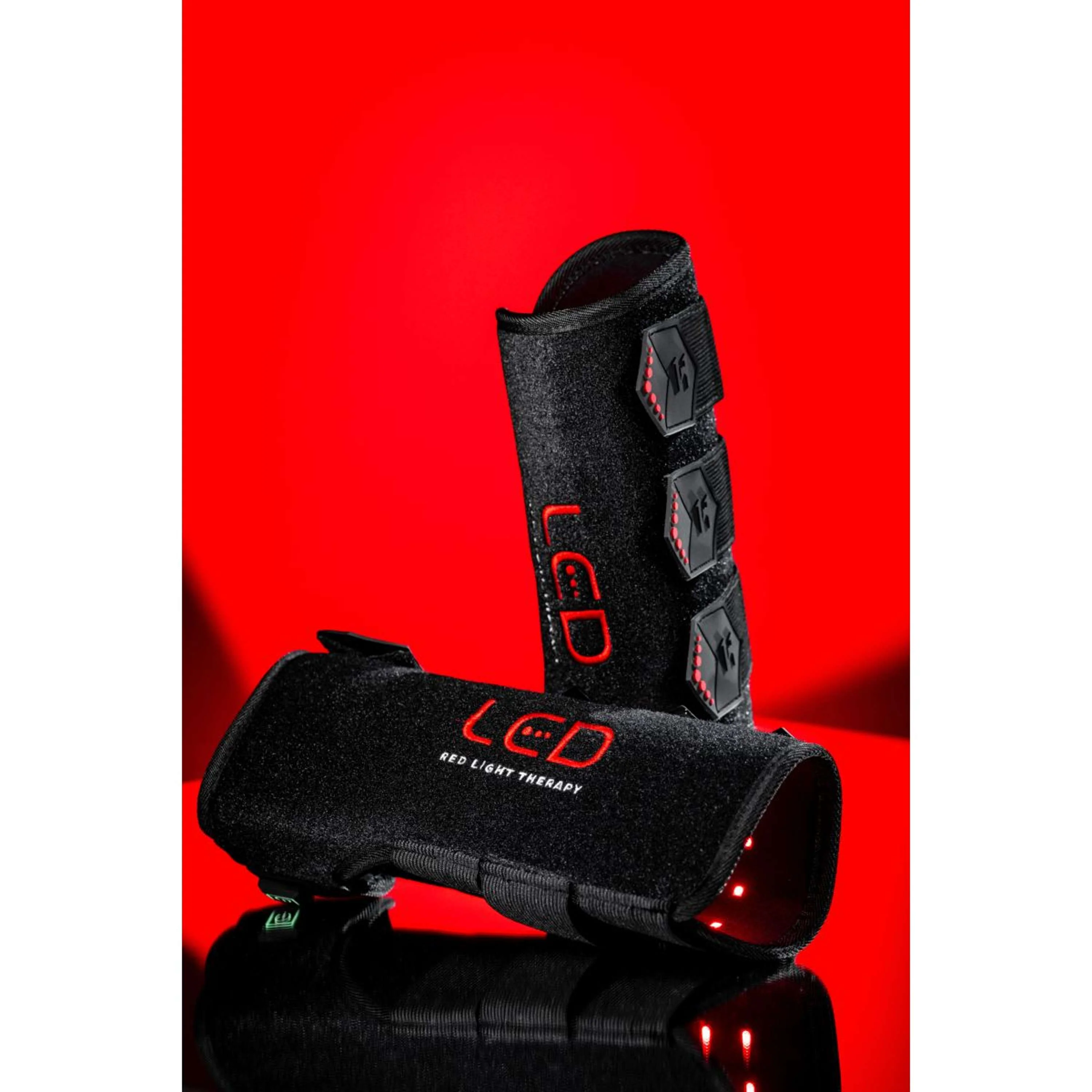 Horseware Leg Wraps LED Red Light Therapy Pair Noir/Noir - Image 6