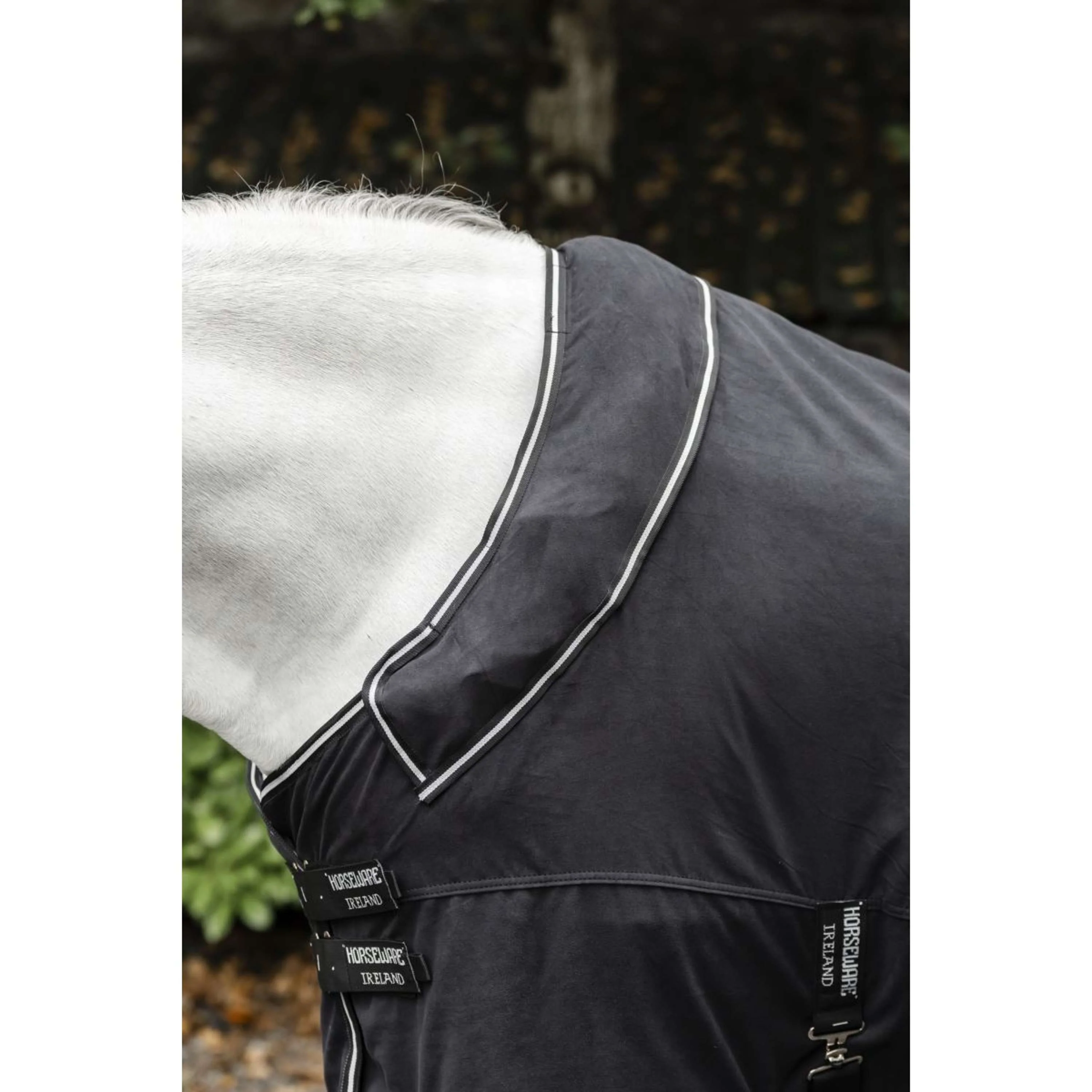 Horseware Show Ready Rug Black/Black/Silver - Image 13