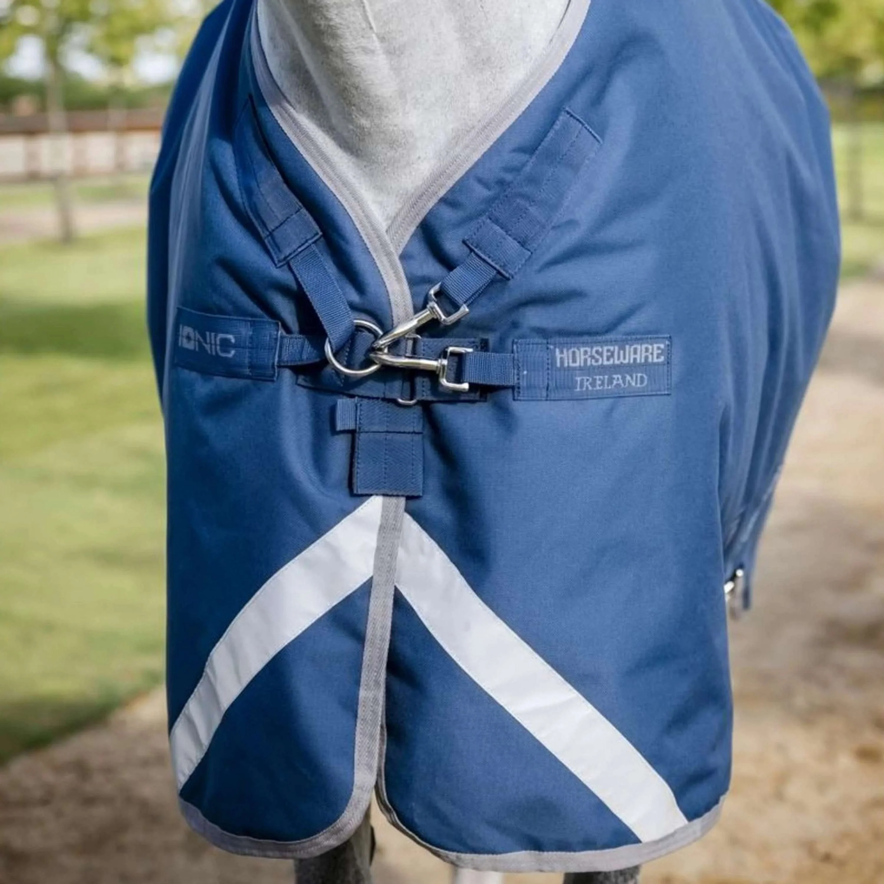 Horseware Therapy Turnout Ionic 100g Bleu Impérial/Argent/Marine - Image 4
