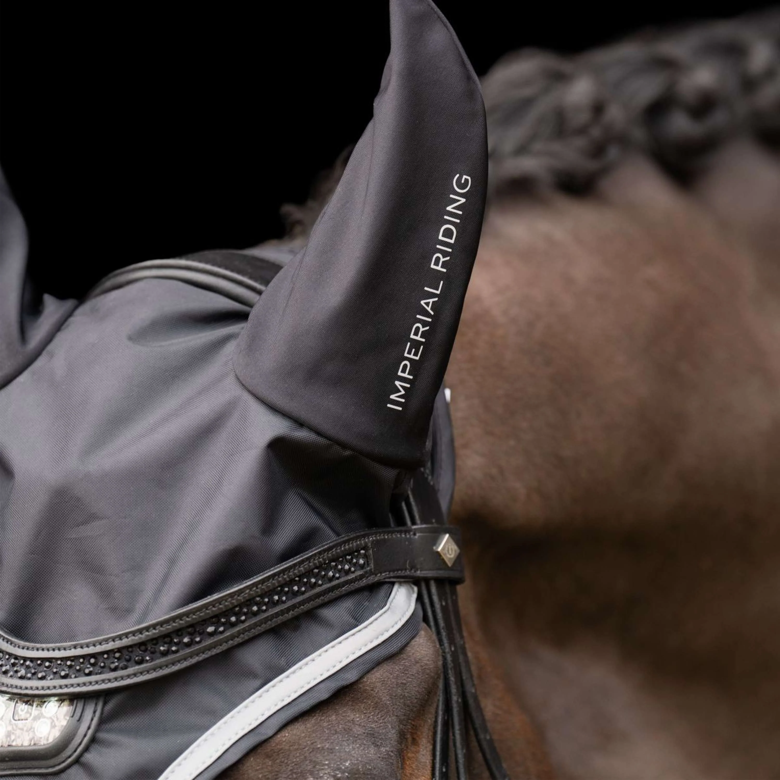 Imperial Riding Bonnet Anti-Mouches IRHLuminous Noir - Image 3