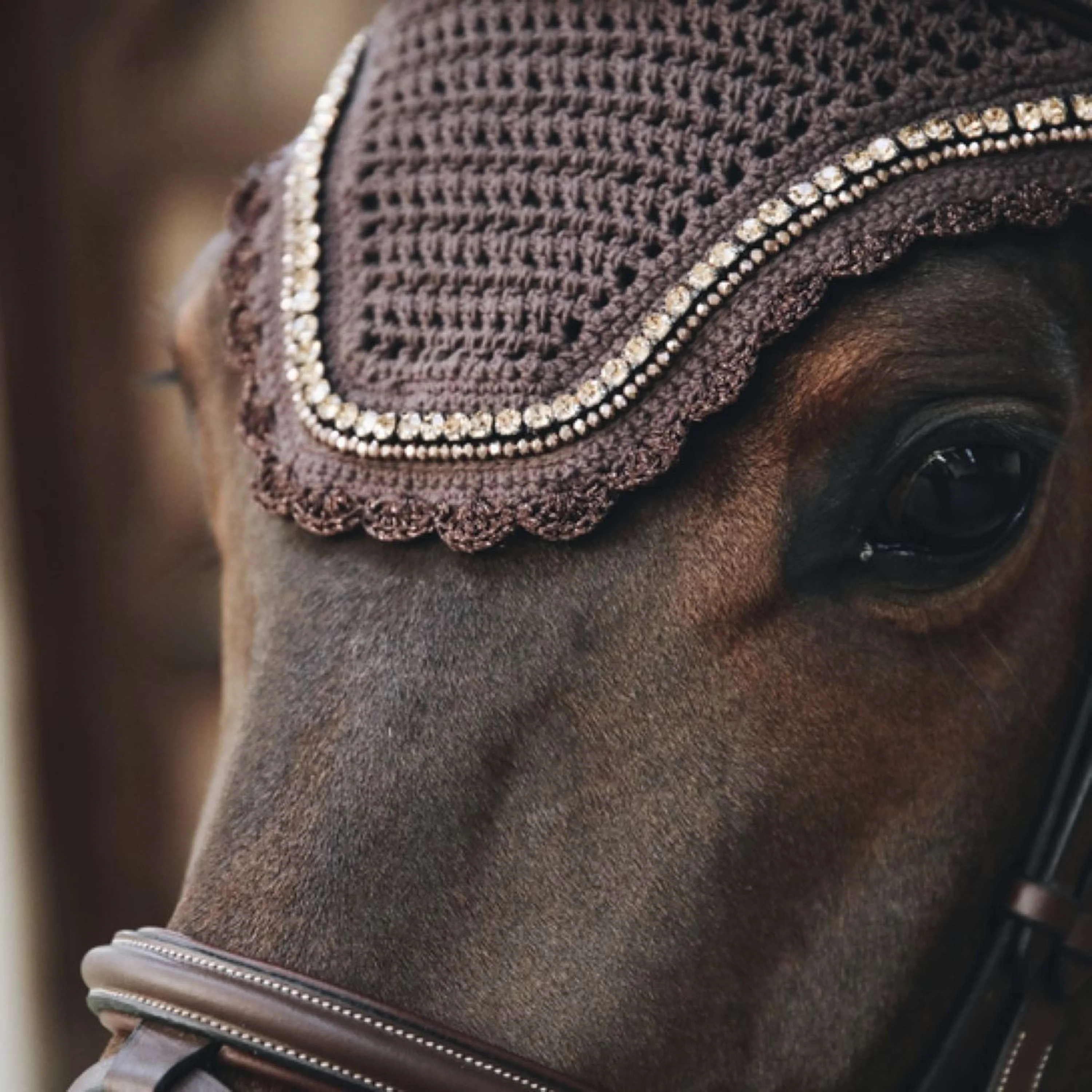 Kentucky Bonnet Anti-Mouches Wellington Stone & Pearl Soundless Marron - Image 2