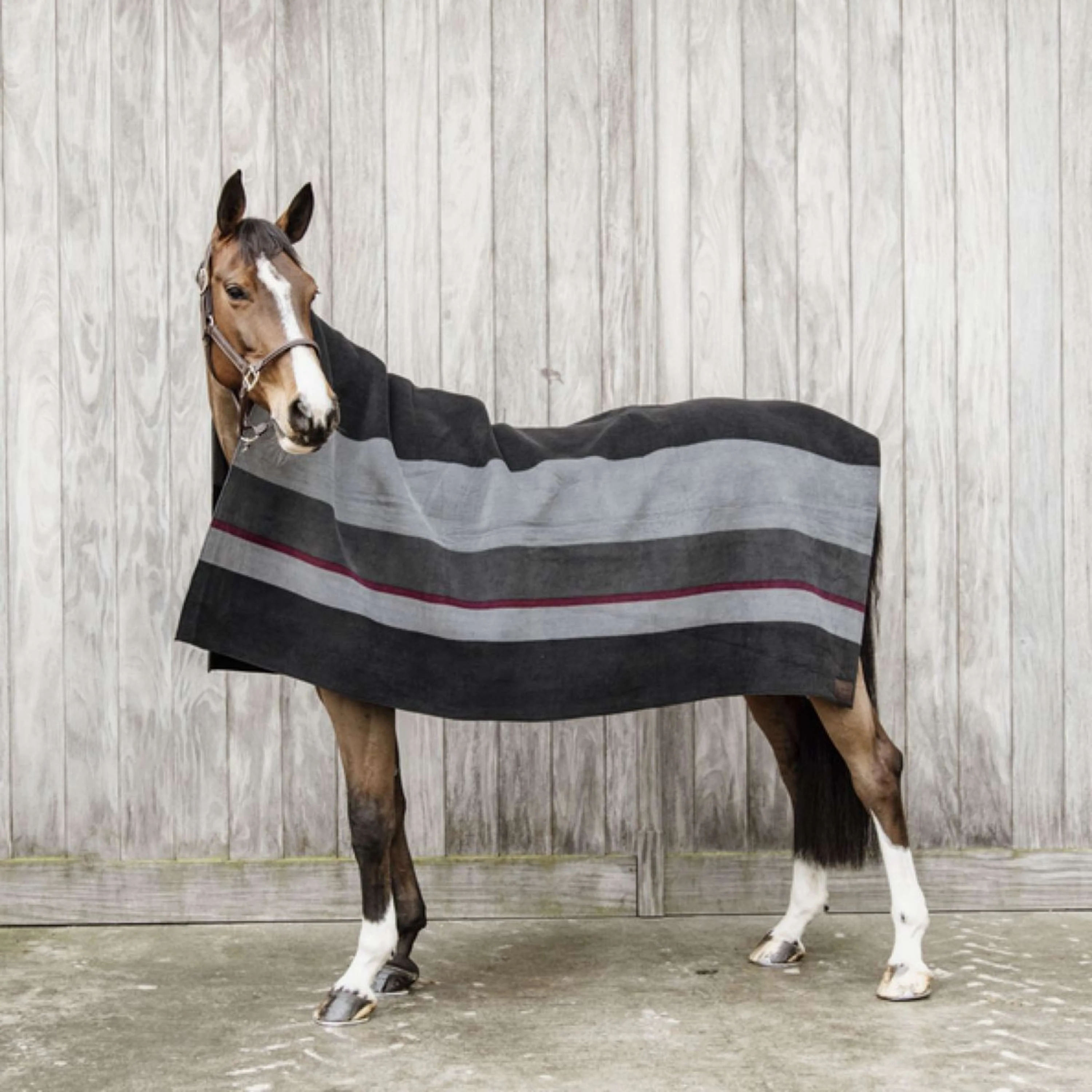Kentucky Couverture Polaire Heavy Square Stripes Noir/Gris - Image 3