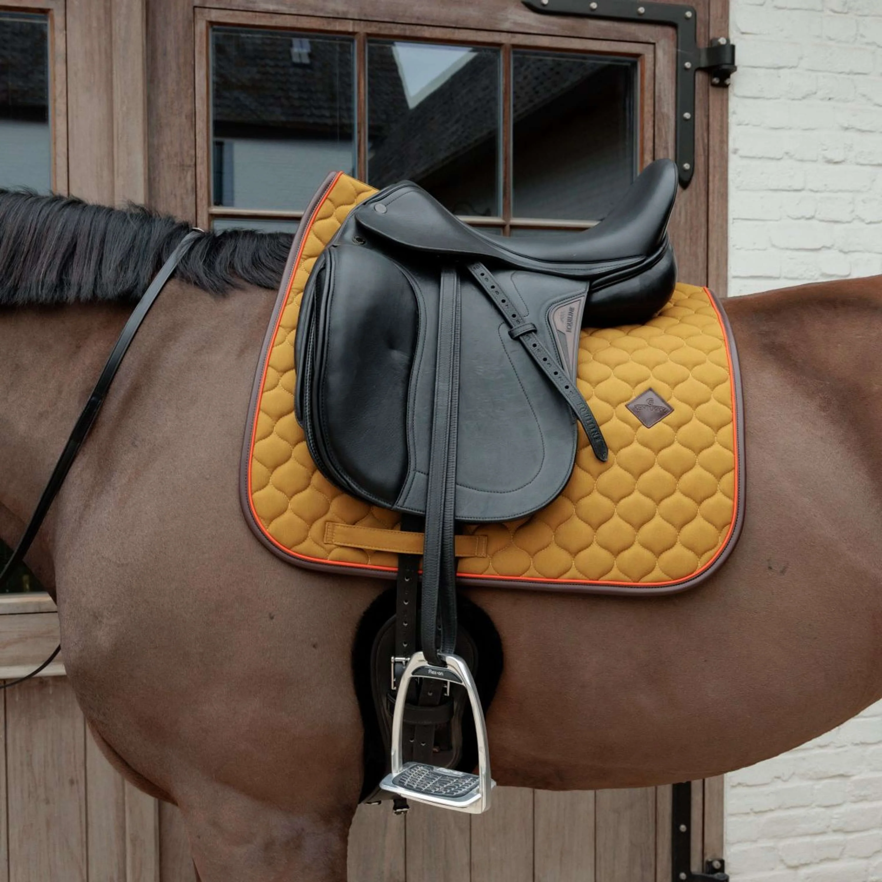 Kentucky Horsewear Tapis de Selle Onion Quilt Leather Neon Dressage Kaki - Image 2